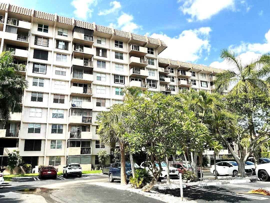 1BR – Condominium at 777 S Federal Highway #Rp604