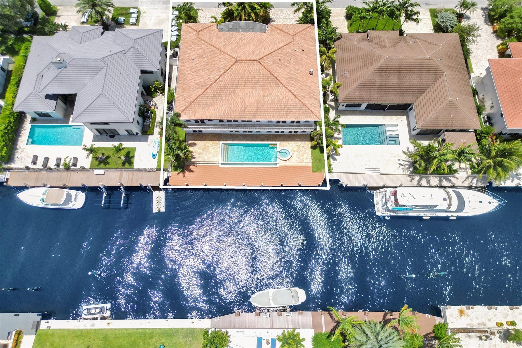5BR – SingleFamilyResidence at 3061 NE 43rd Street