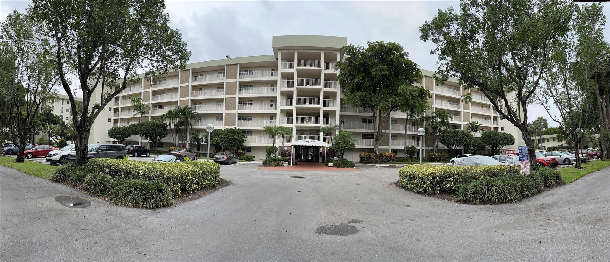 3BR – Condominium at 3150 N Course Lane #610