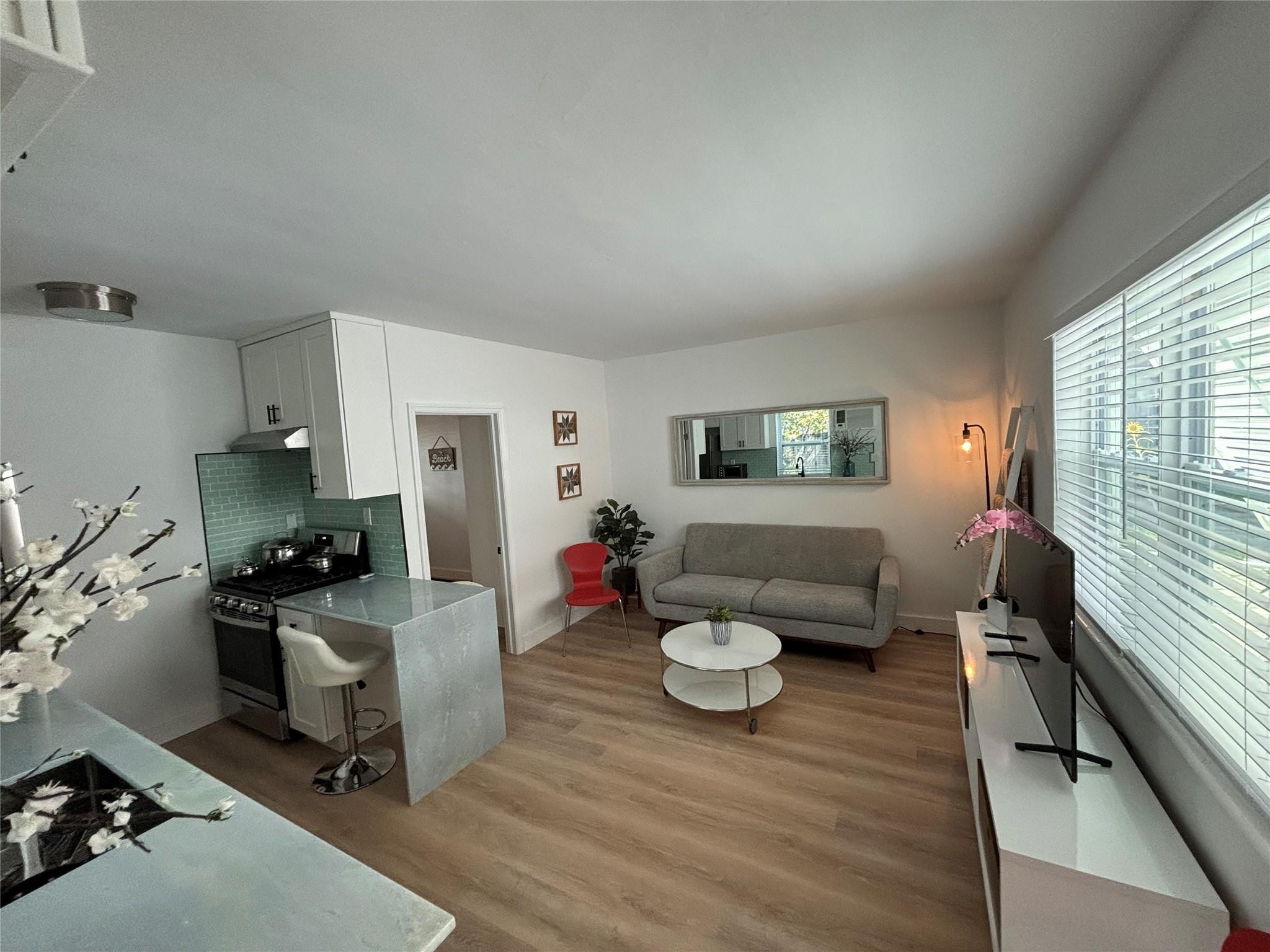 1BR – RNT at 1315 SE 2nd Street #REAR WEST