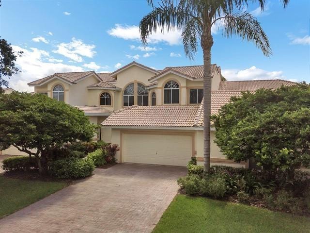 3BR – Townhouse at 676 W Palm Aire Drive