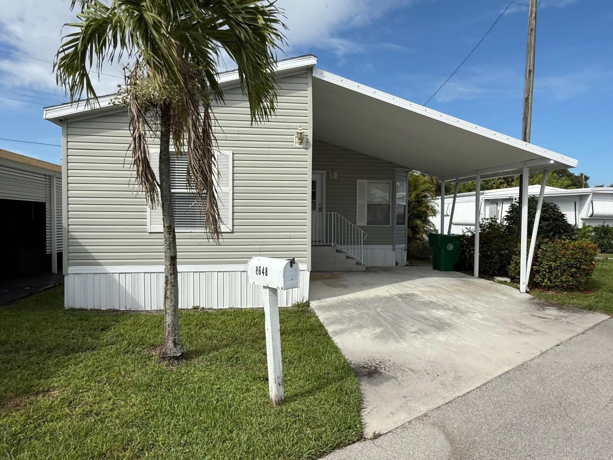 2BR – ManufacturedHome at 8648 SW 16th Place