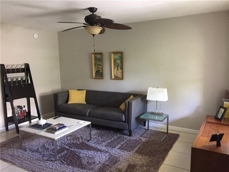 2BR – Condominium at 2741 NE 8th Avenue #14