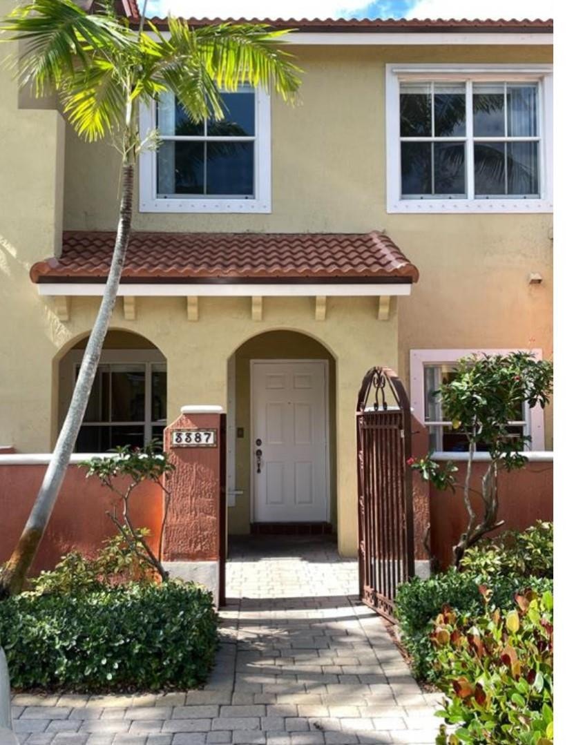 2BR – Townhouse at 3389 Merrick Court #3389