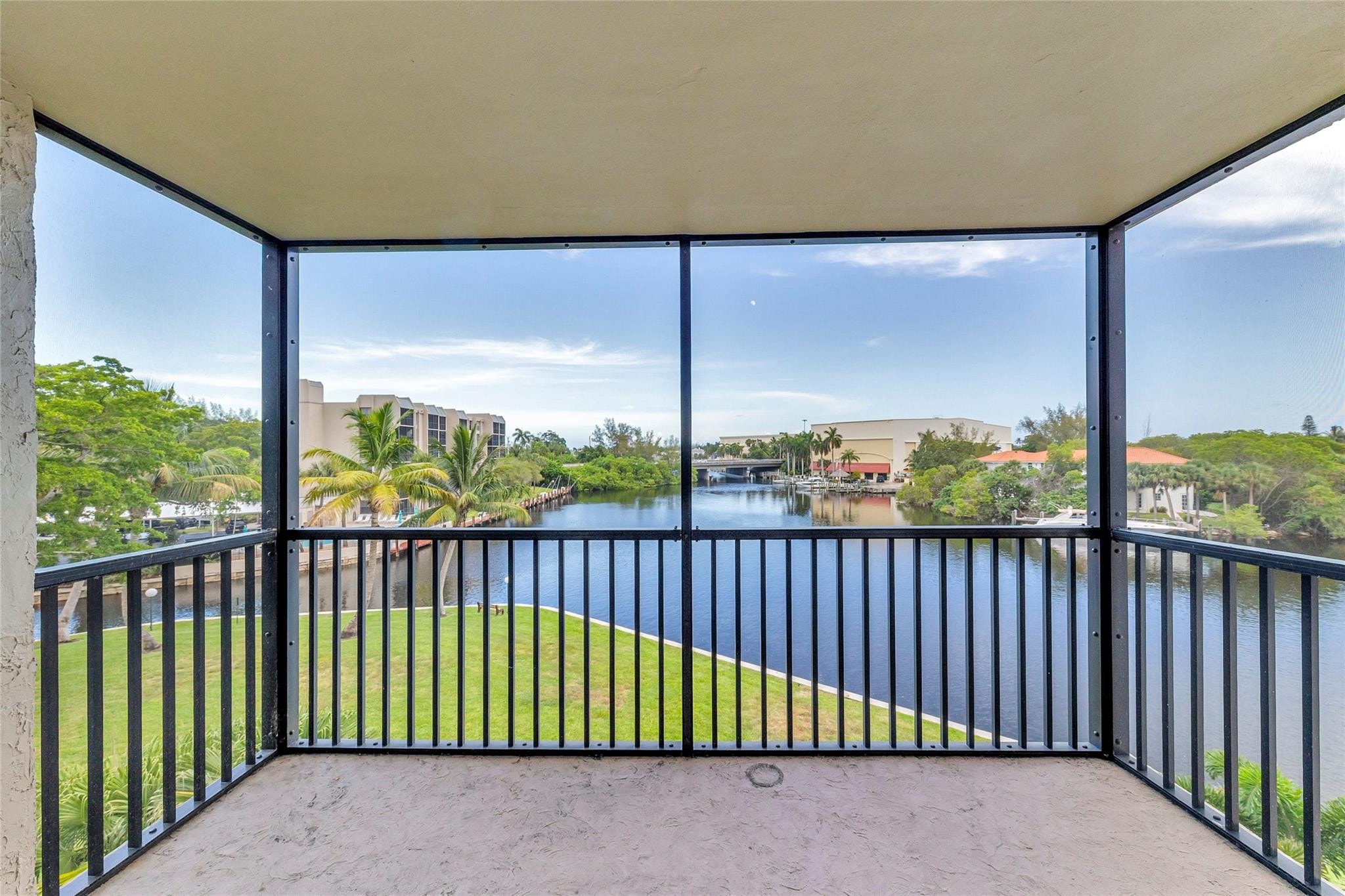 2BR – Condominium at 7 Royal Palm Way #4080