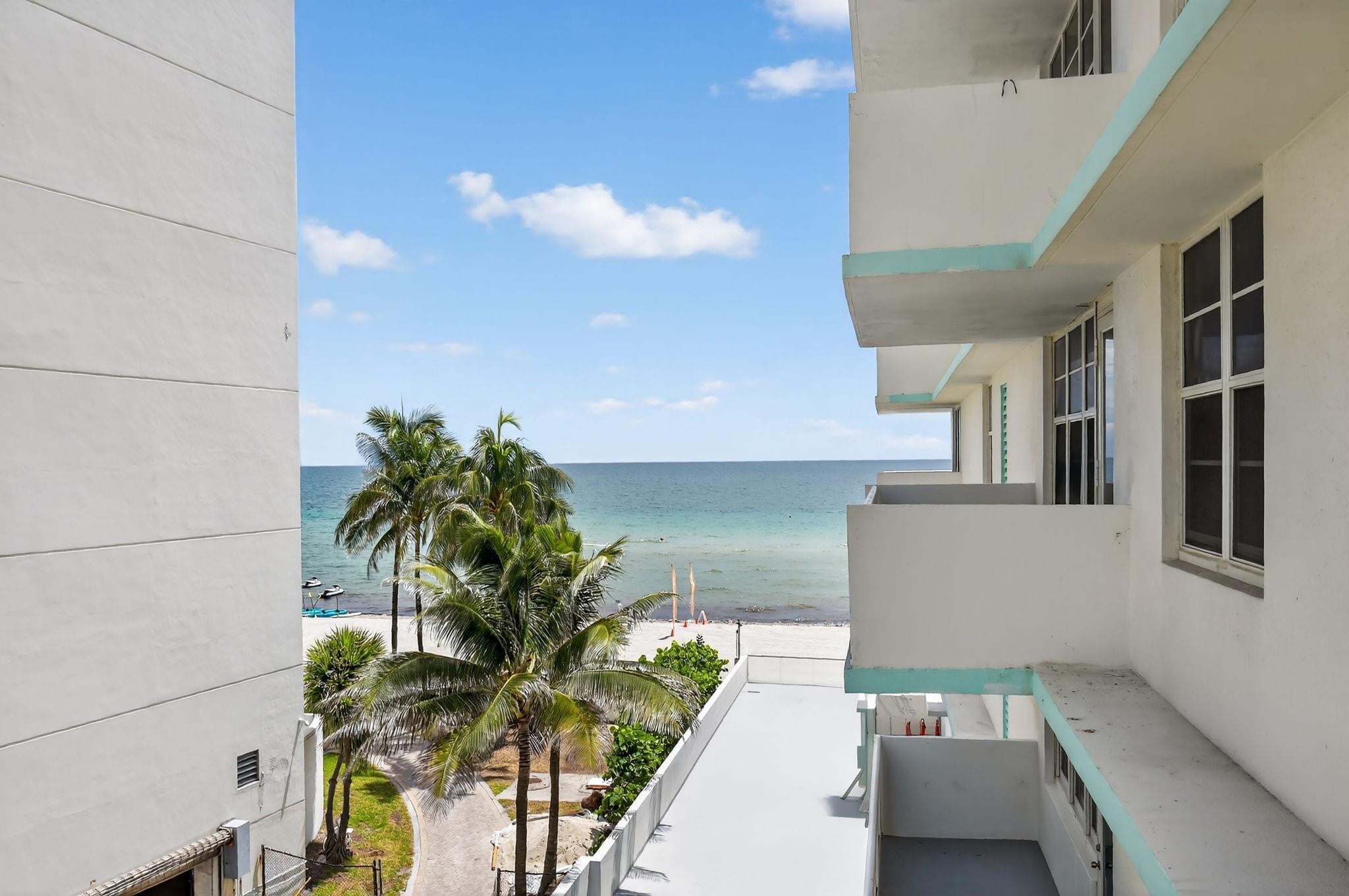 1BR – Condominium at 3725 S Ocean Drive #405