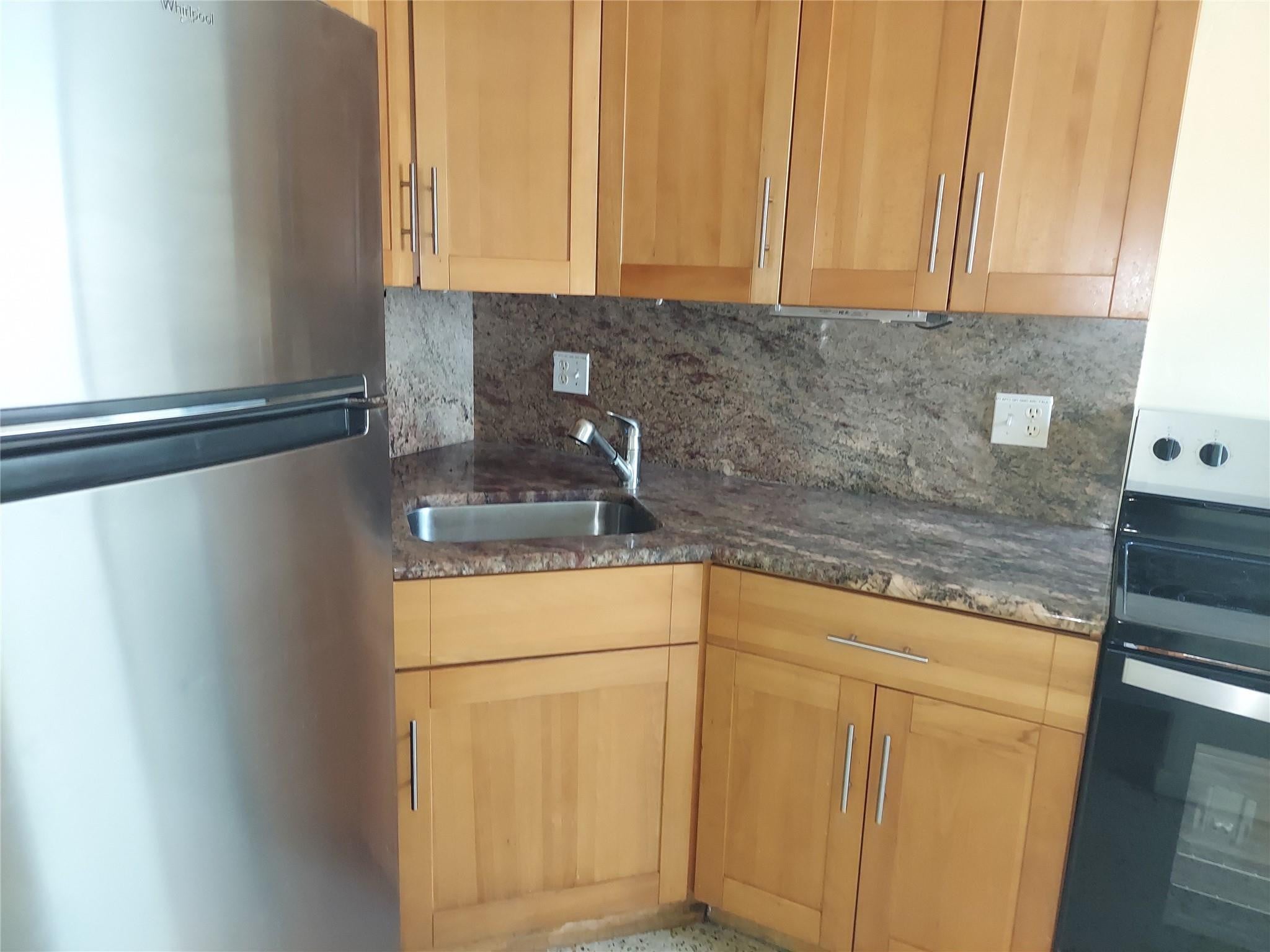 1BR – Apartment at 505 SW 9th Street #East