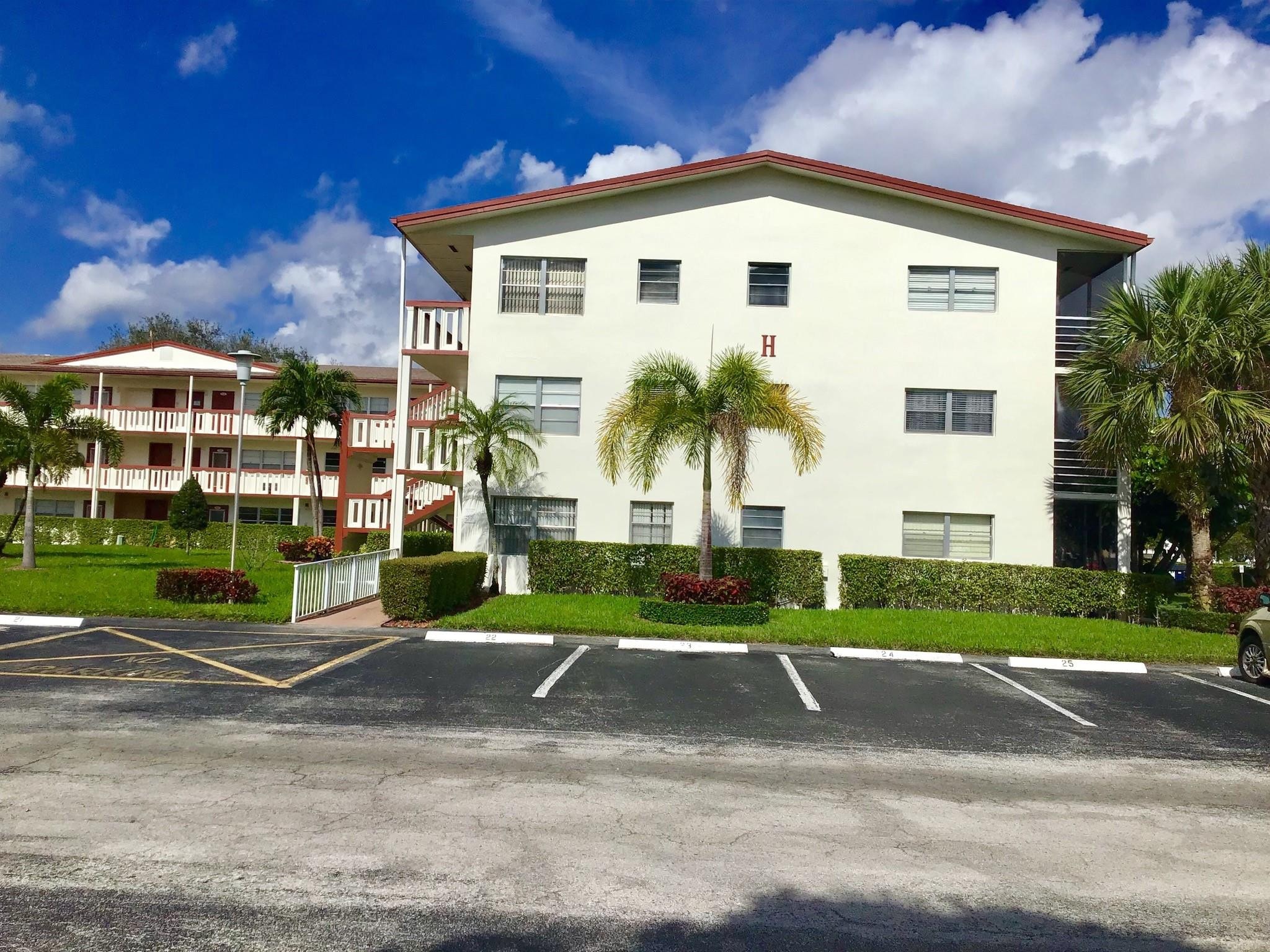 2BR – Condominium at 336 Brighton H #336