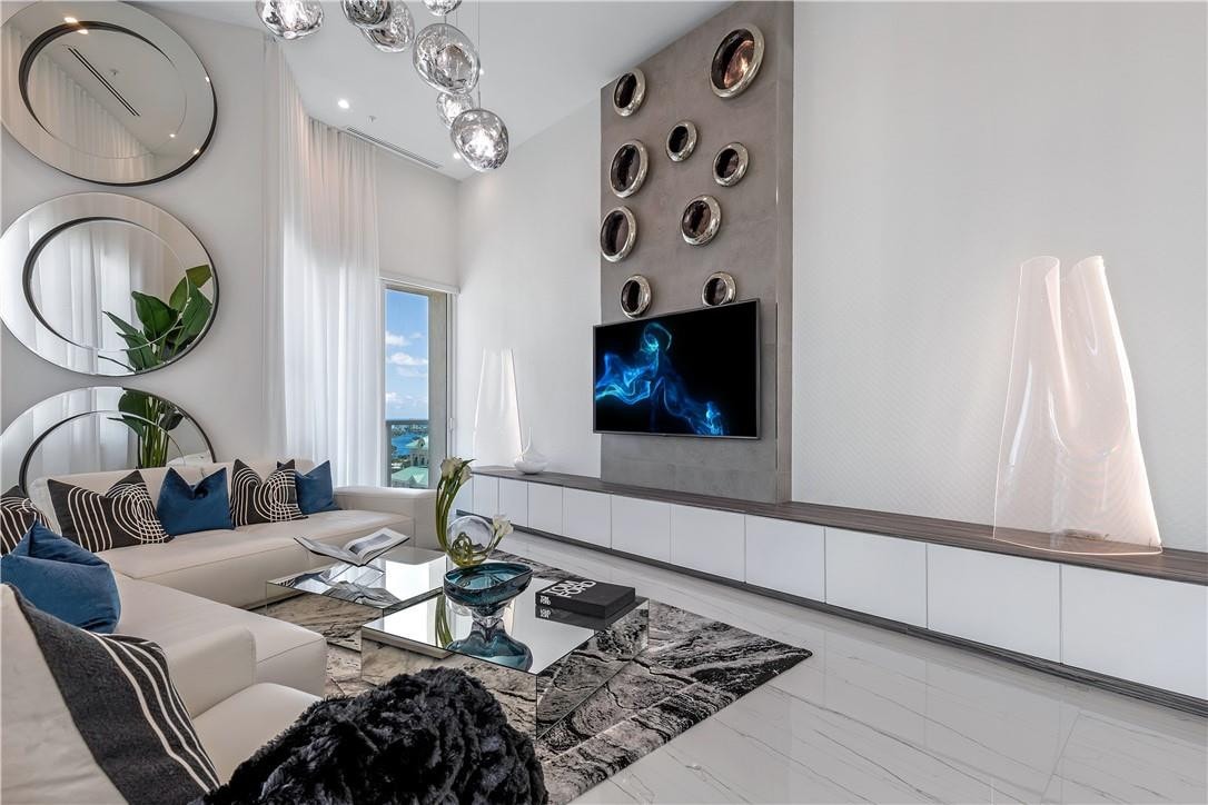 3BR – Condominium at 350 SE 2nd Street #Gph-90