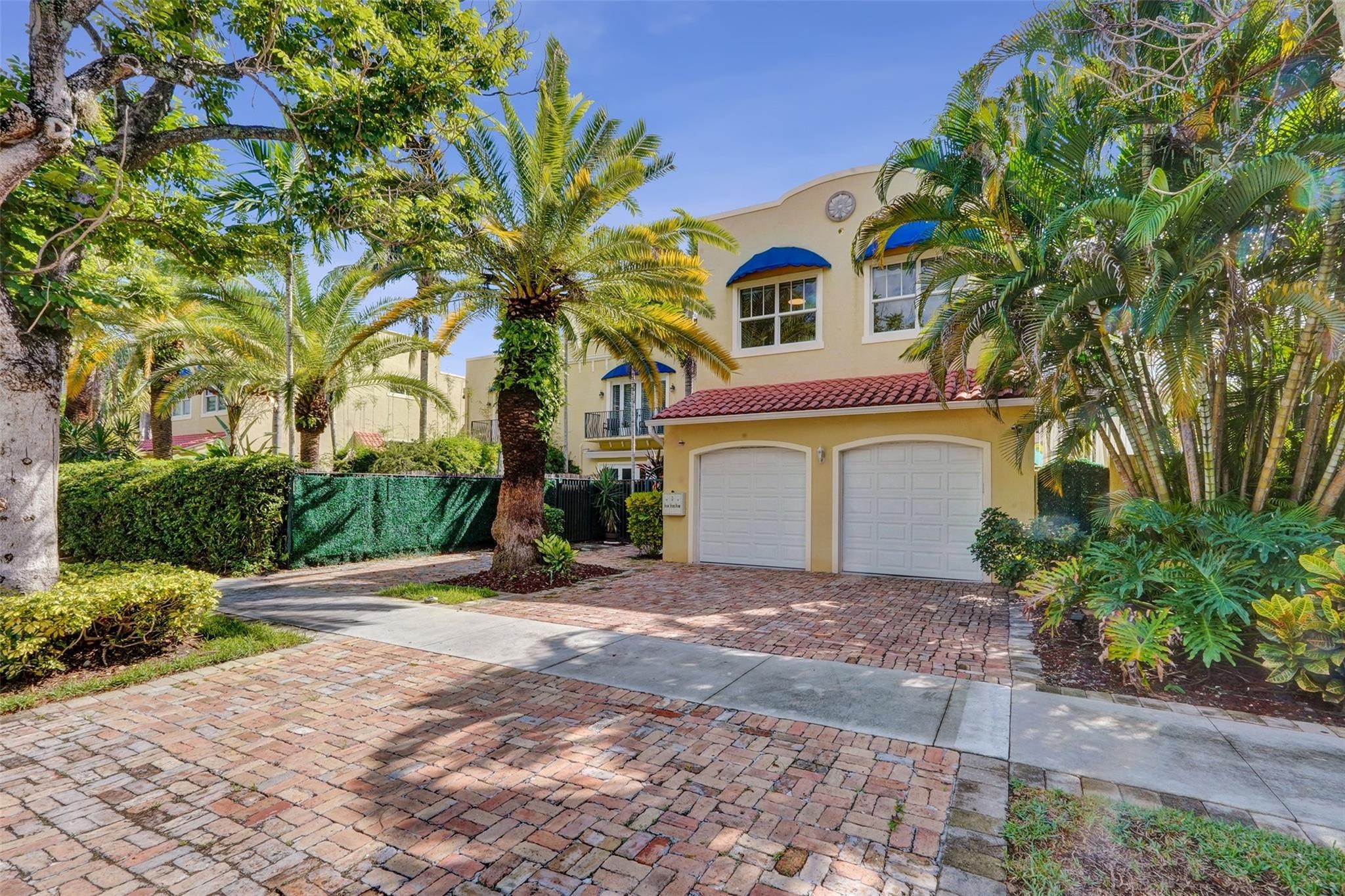 3BR – Townhouse at 710 NE 15th Avenue #710