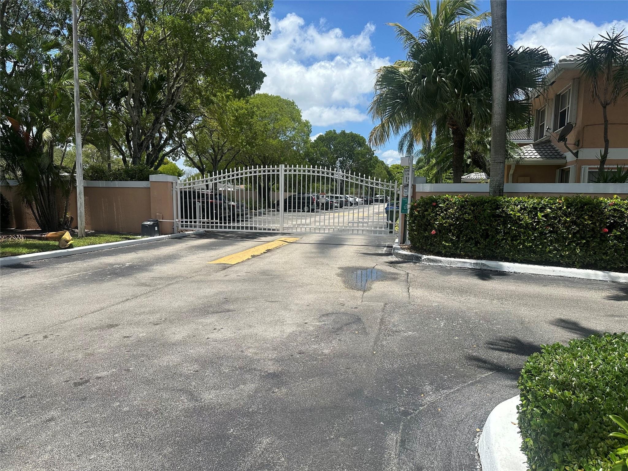 3BR – Townhouse at 3263 NW 44th Street #6