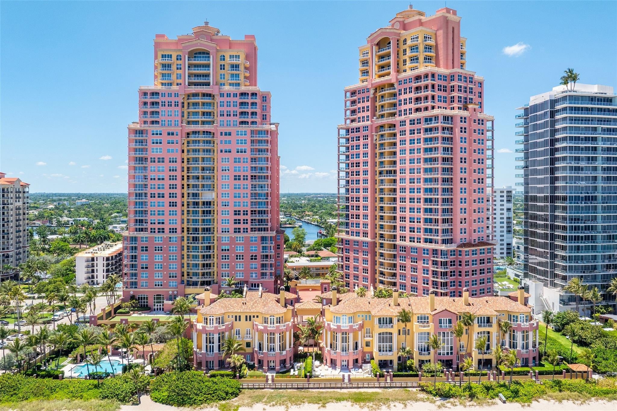 3BR – Condominium at 2110 N Ocean Boulevard #9A