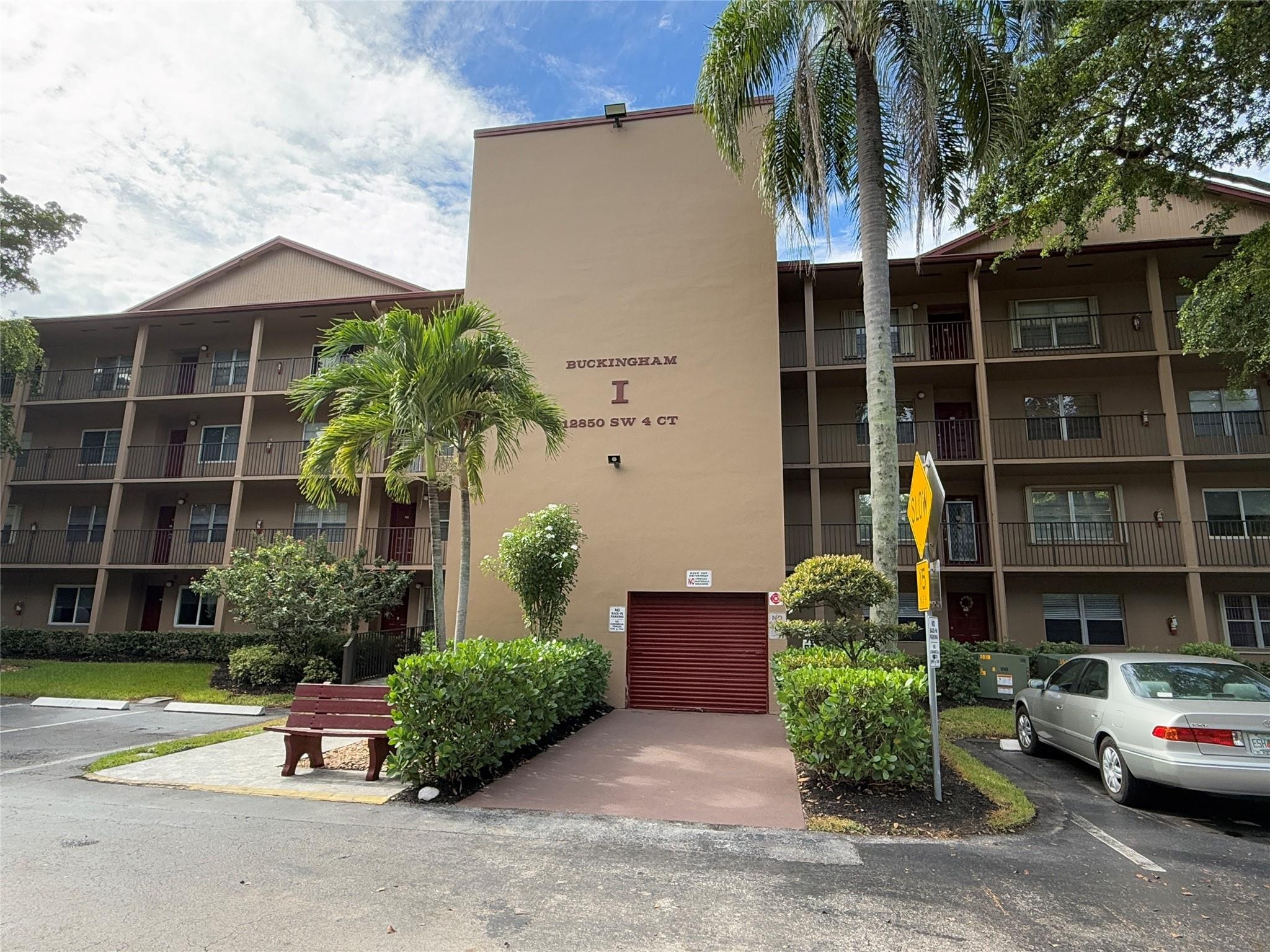 1BR – Condominium at 12850 SW 4th Court #203i