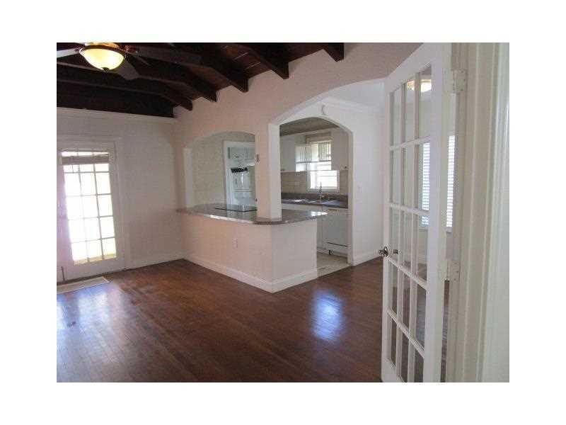 2BR – SingleFamilyResidence at 4565 N Ocean Drive #House