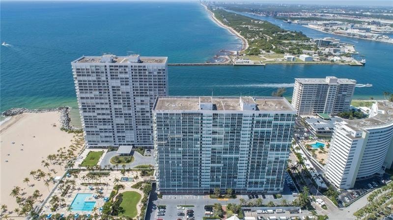 2BR – Condominium at 2100 S Ocean Lane #2509ph