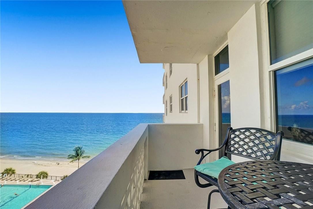 1BR – Condominium at 4250 Galt Ocean Drive #9r