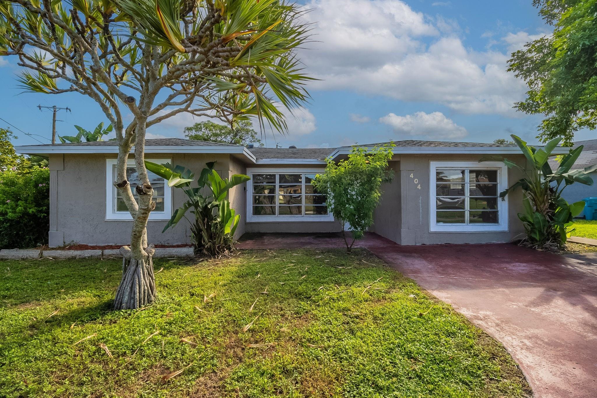 3BR – SingleFamilyResidence at 404 NW 5th Avenue