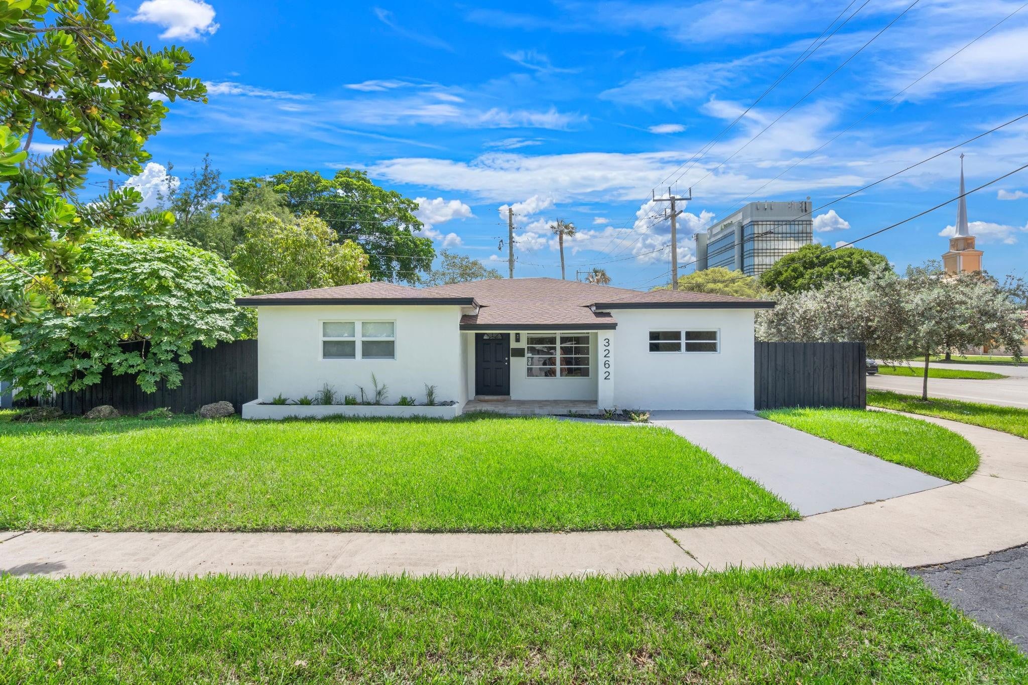 3BR – SingleFamilyResidence at 3262 Pierce Street
