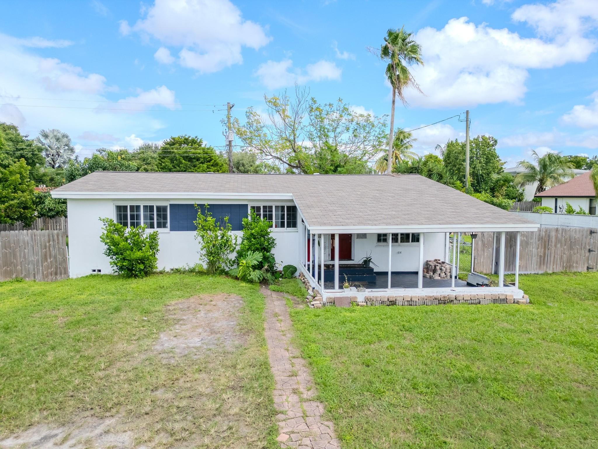 3BR – SingleFamilyResidence at 2011 SW 97th Terrace