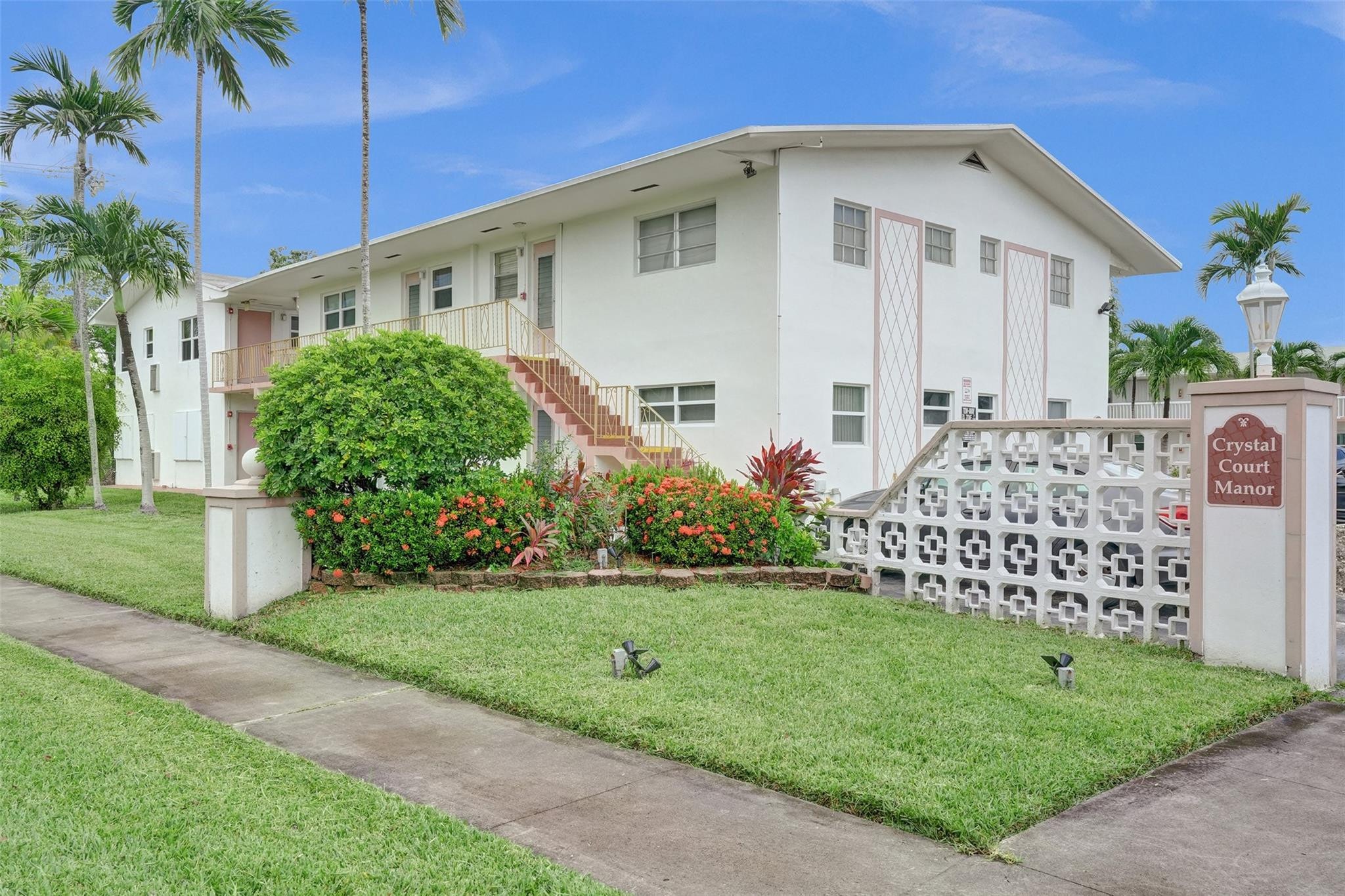 1BR – Condominium at 1300 N 12th Court #4b