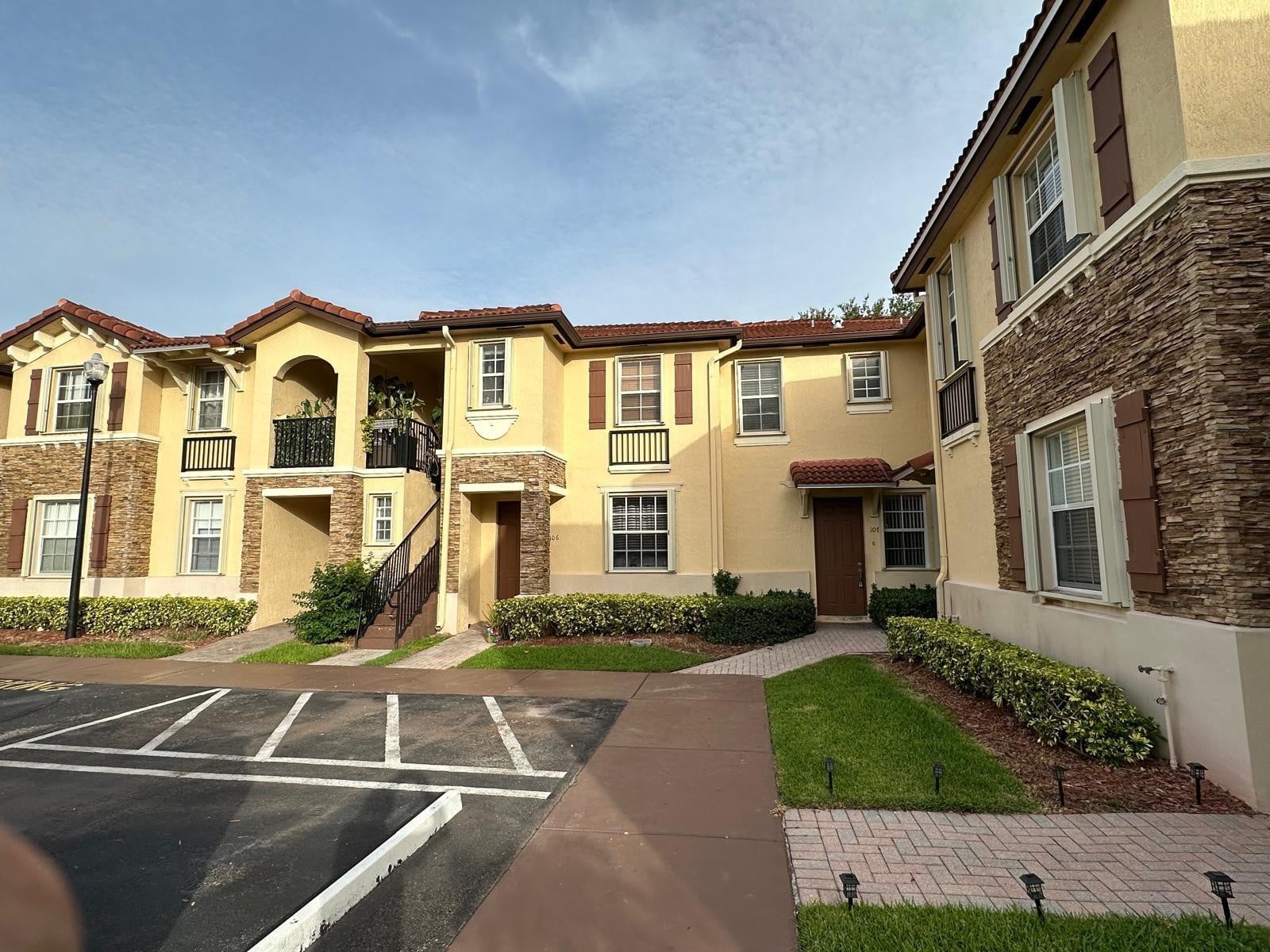 3BR – Condominium at 1575 NE 33 Avenue #101