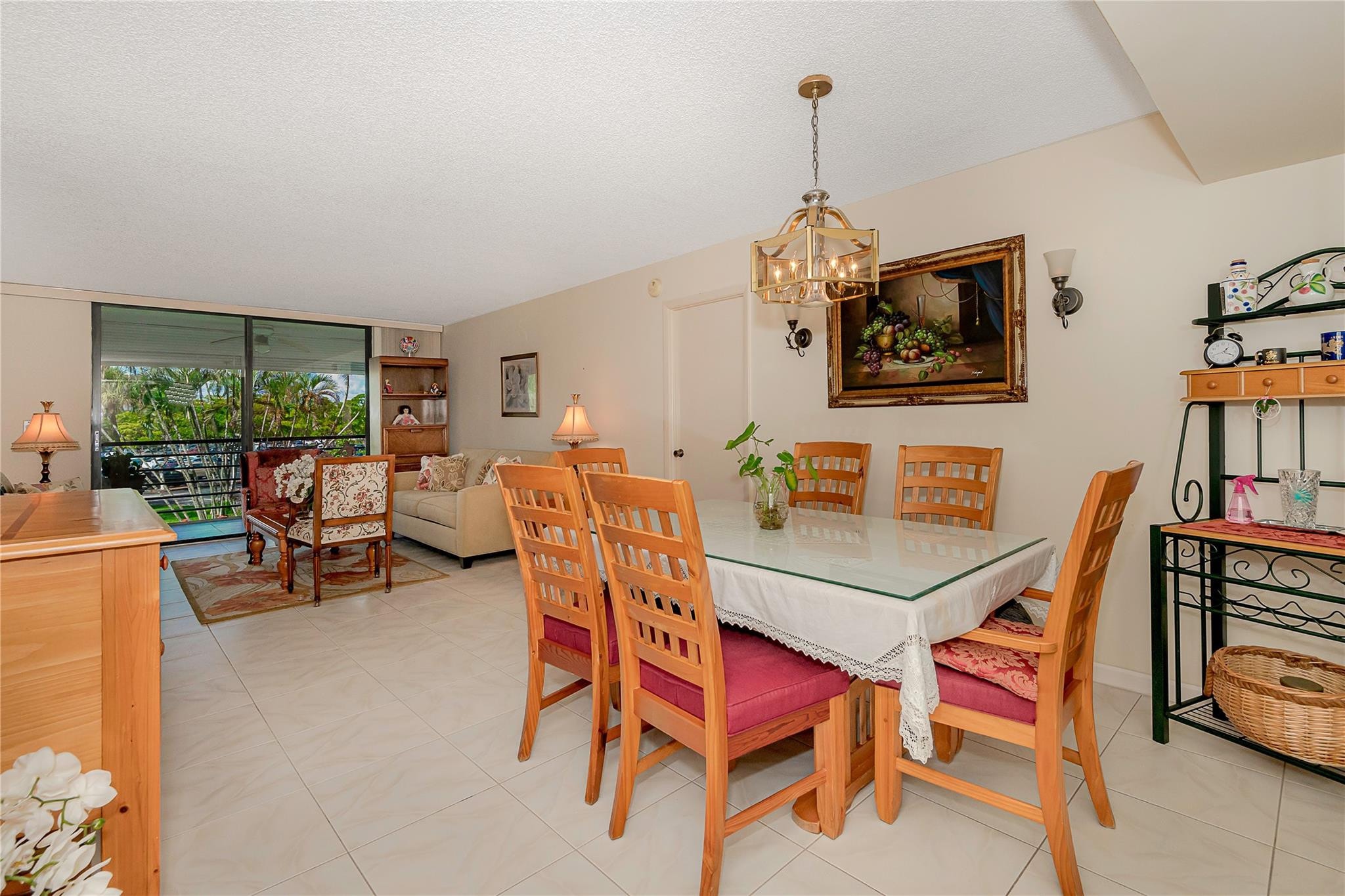 2BR – Condominium at 1100 Sant Charles Place #207