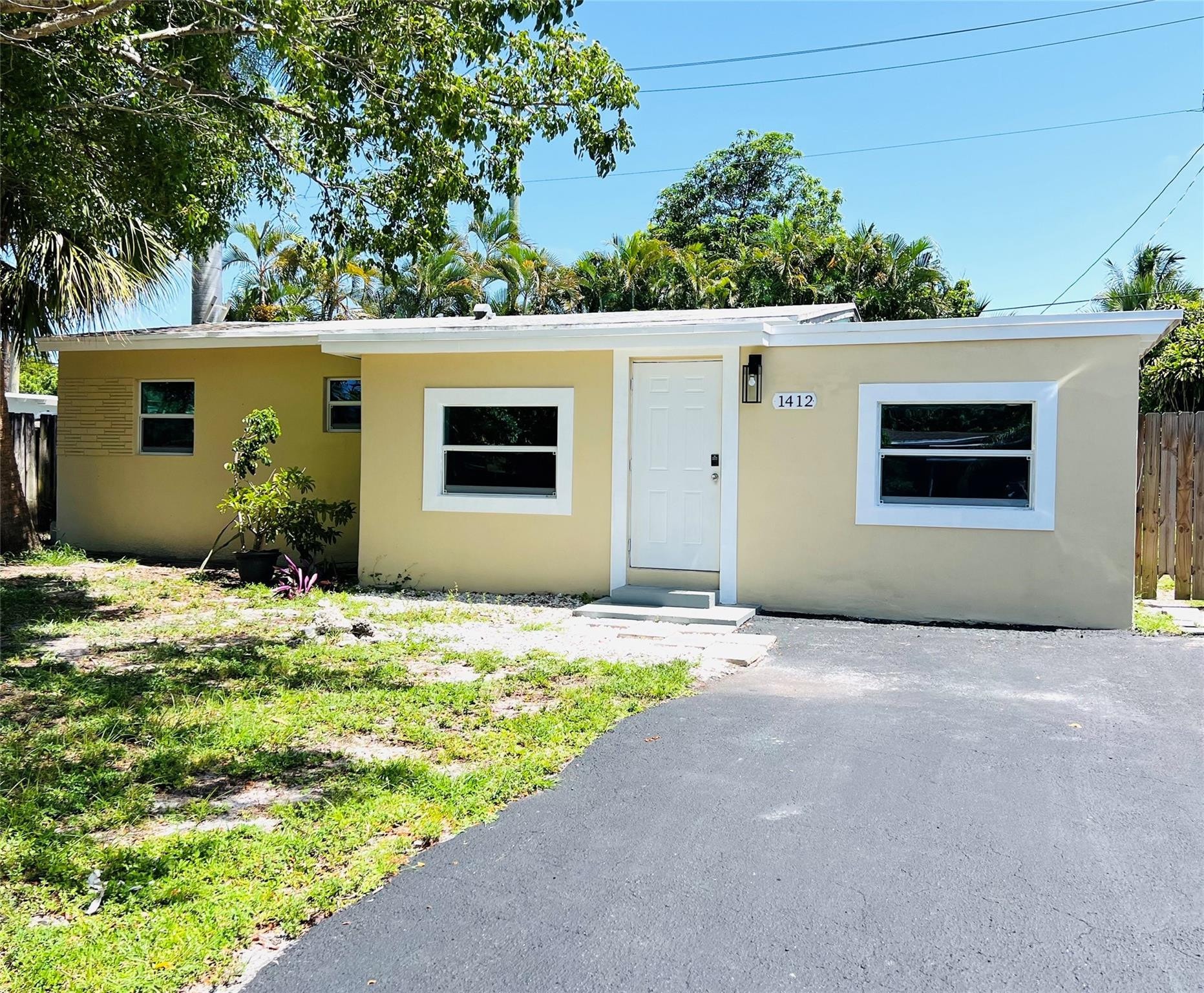4BR – SingleFamilyResidence at 1412 NE 25th Court