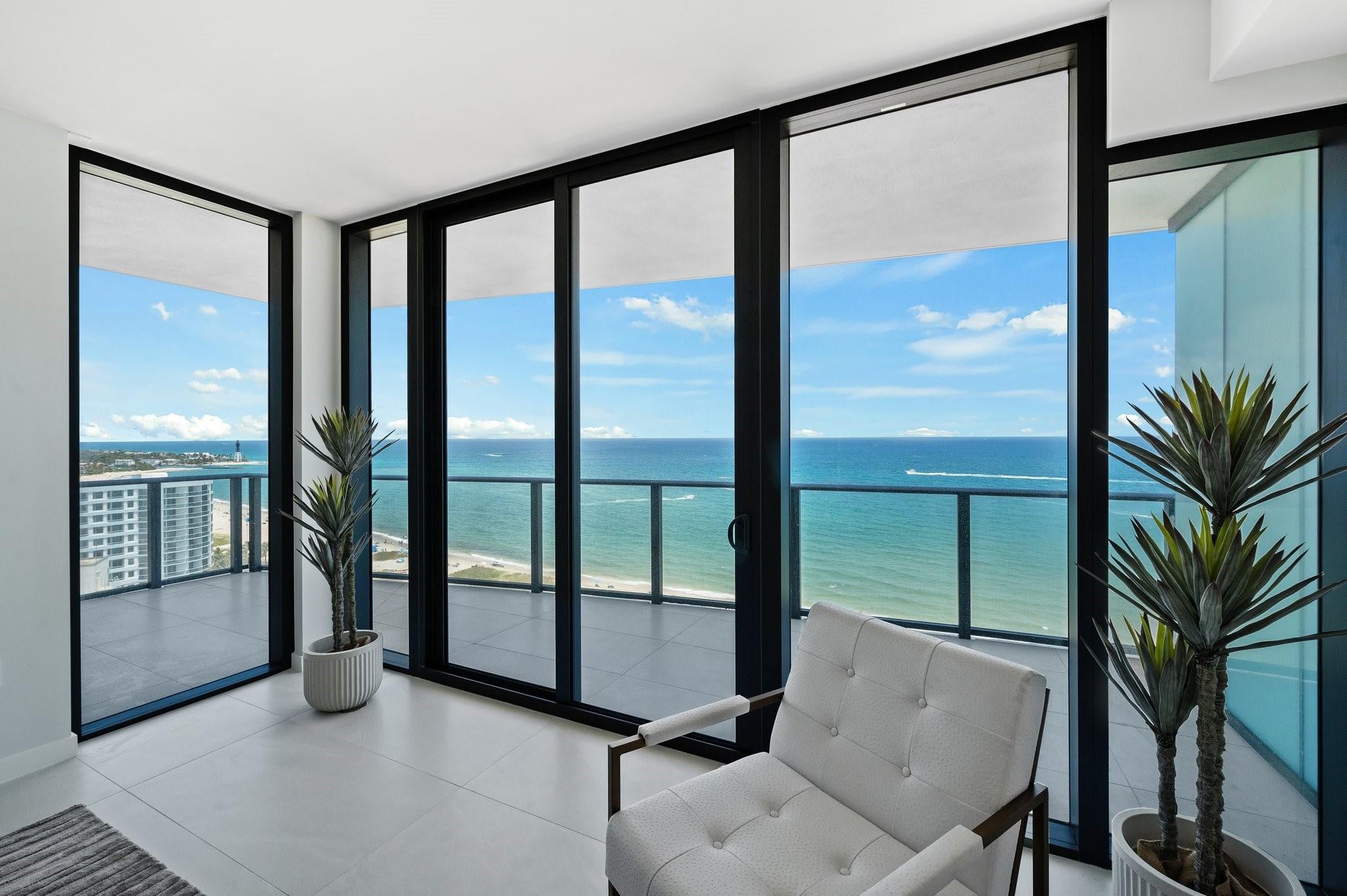 3BR – Condominium at 1116 N Ocean Boulevard #1606