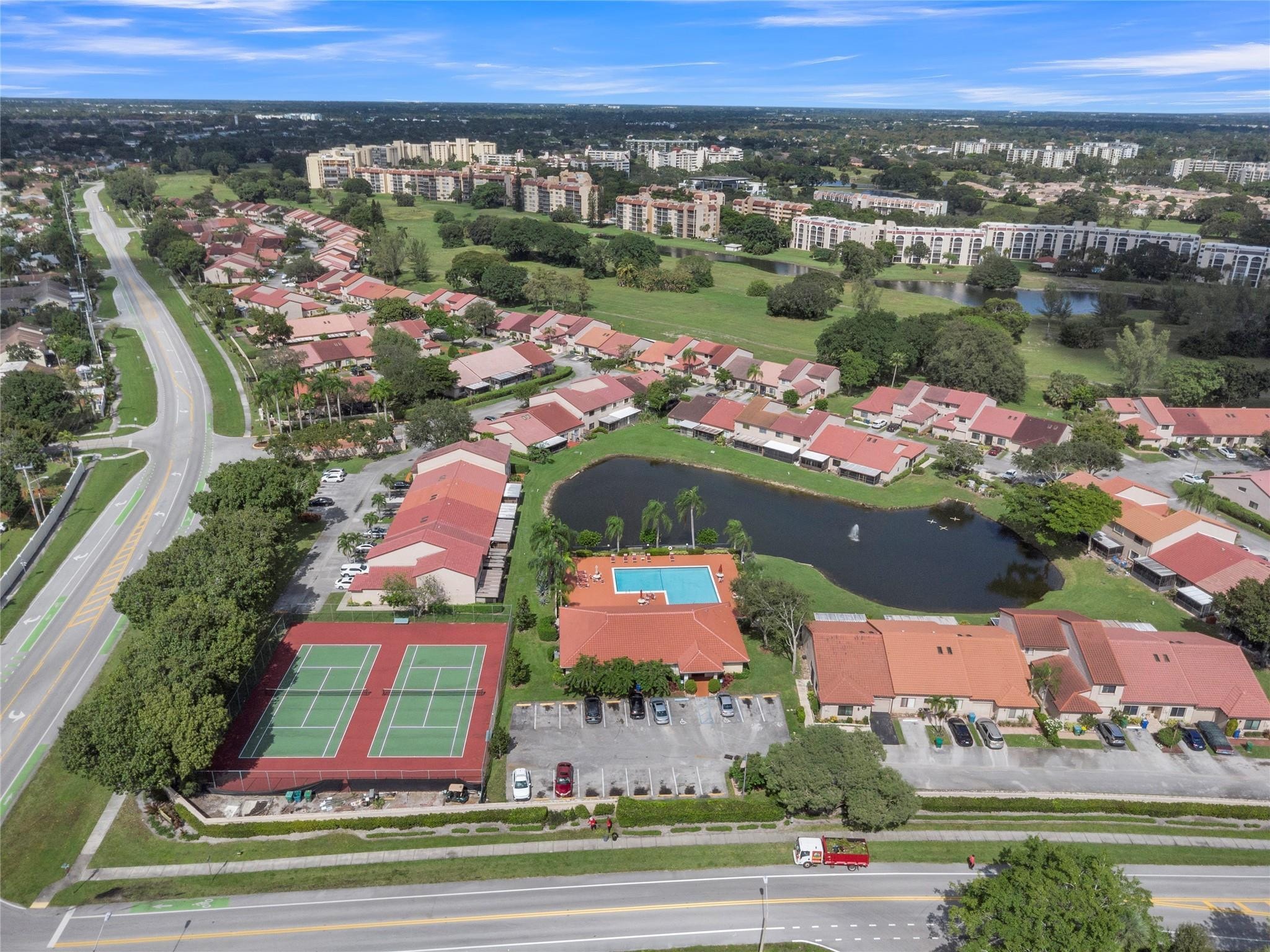 2BR – RES at 3003 La Mirage #3003