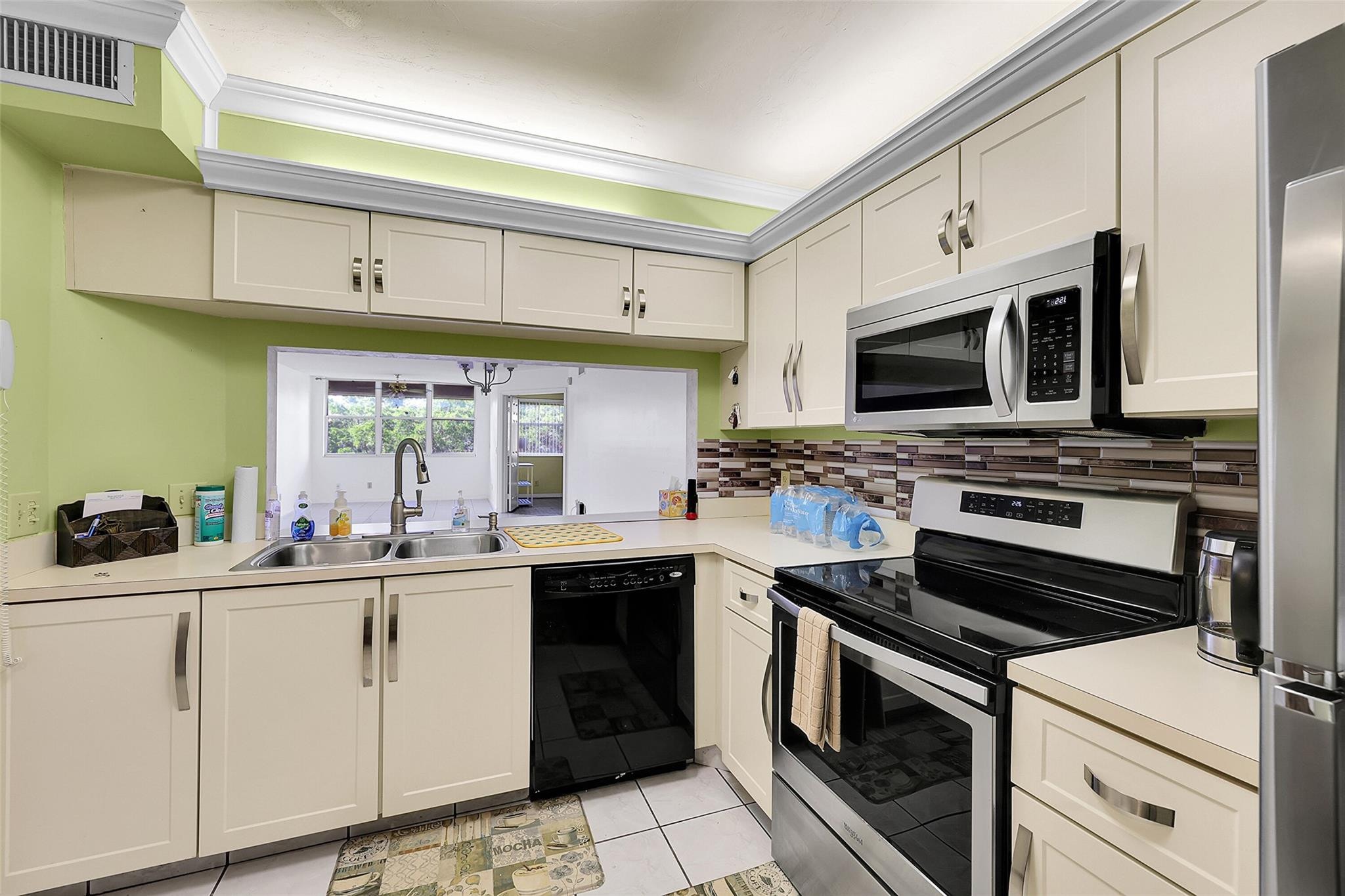 2BR – Condominium at 10369 NW 24th Place #402