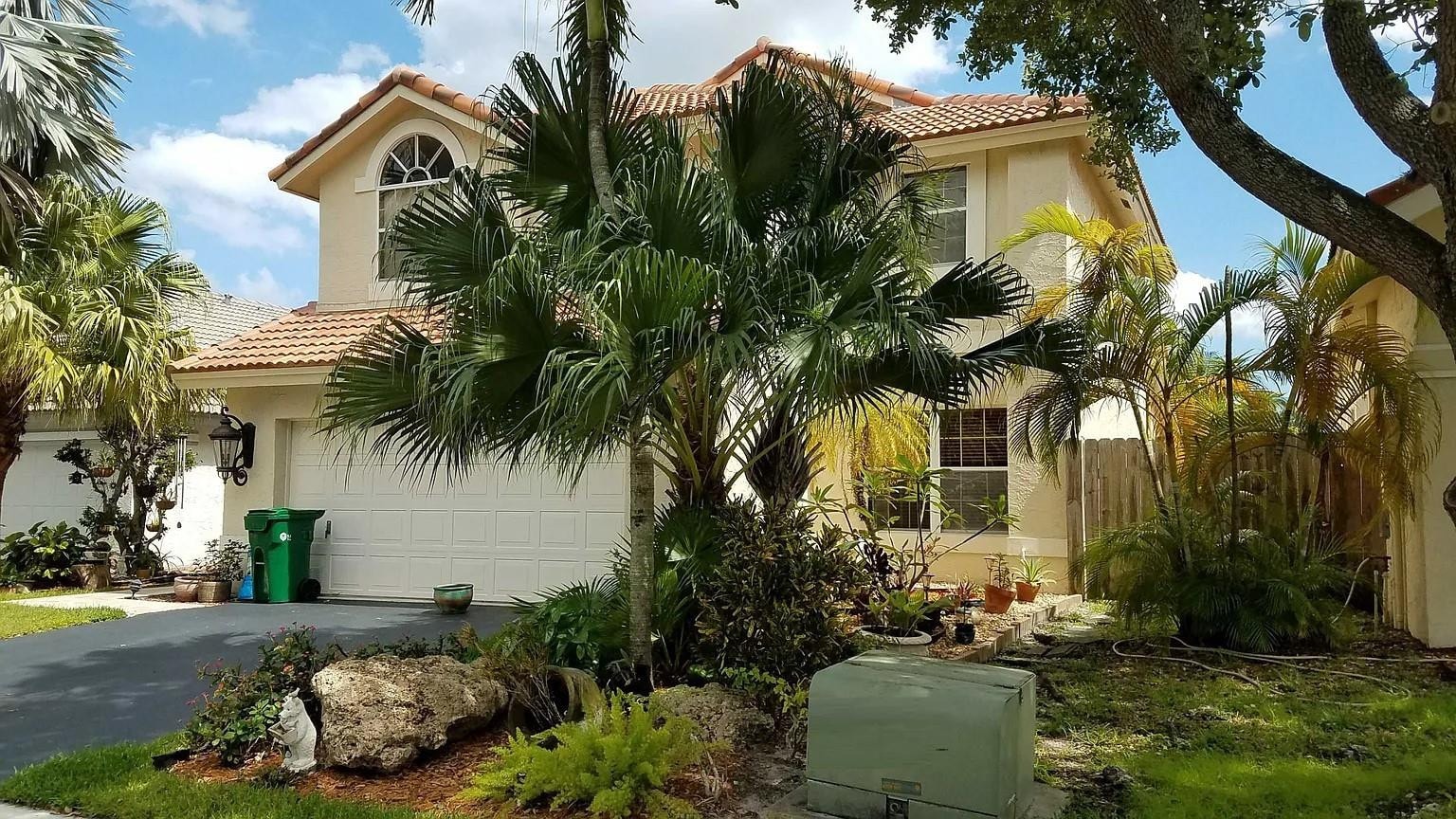 4BR – SingleFamilyResidence at 6930 NW 28th Street