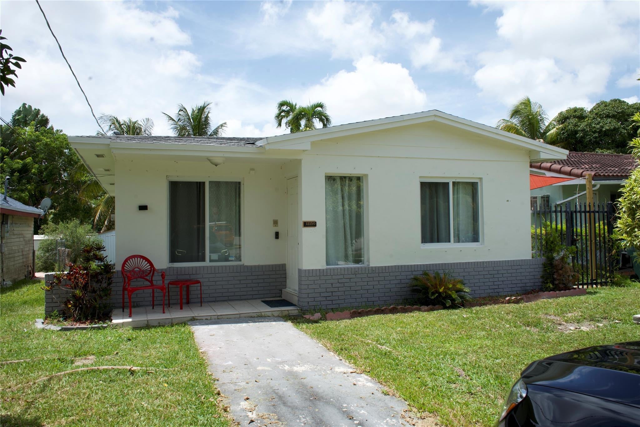 3BR – SingleFamilyResidence at 11150 Peachtree Drive