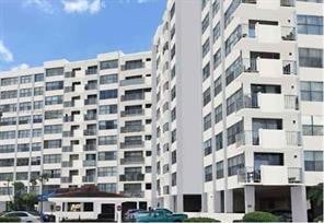 1BR – Condominium at 1300 NE Miami Gardens Drive #810e