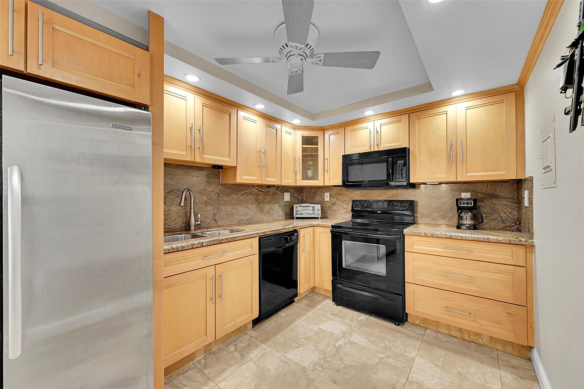 2BR – Condominium at 525 N Ocean Boulevard #919