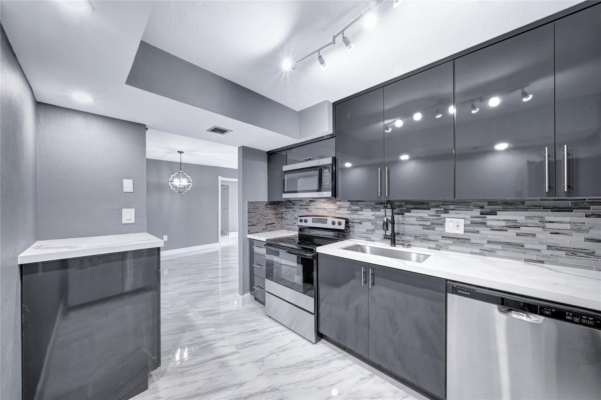 2BR – Condominium at 1100 Saint Charles Place #708