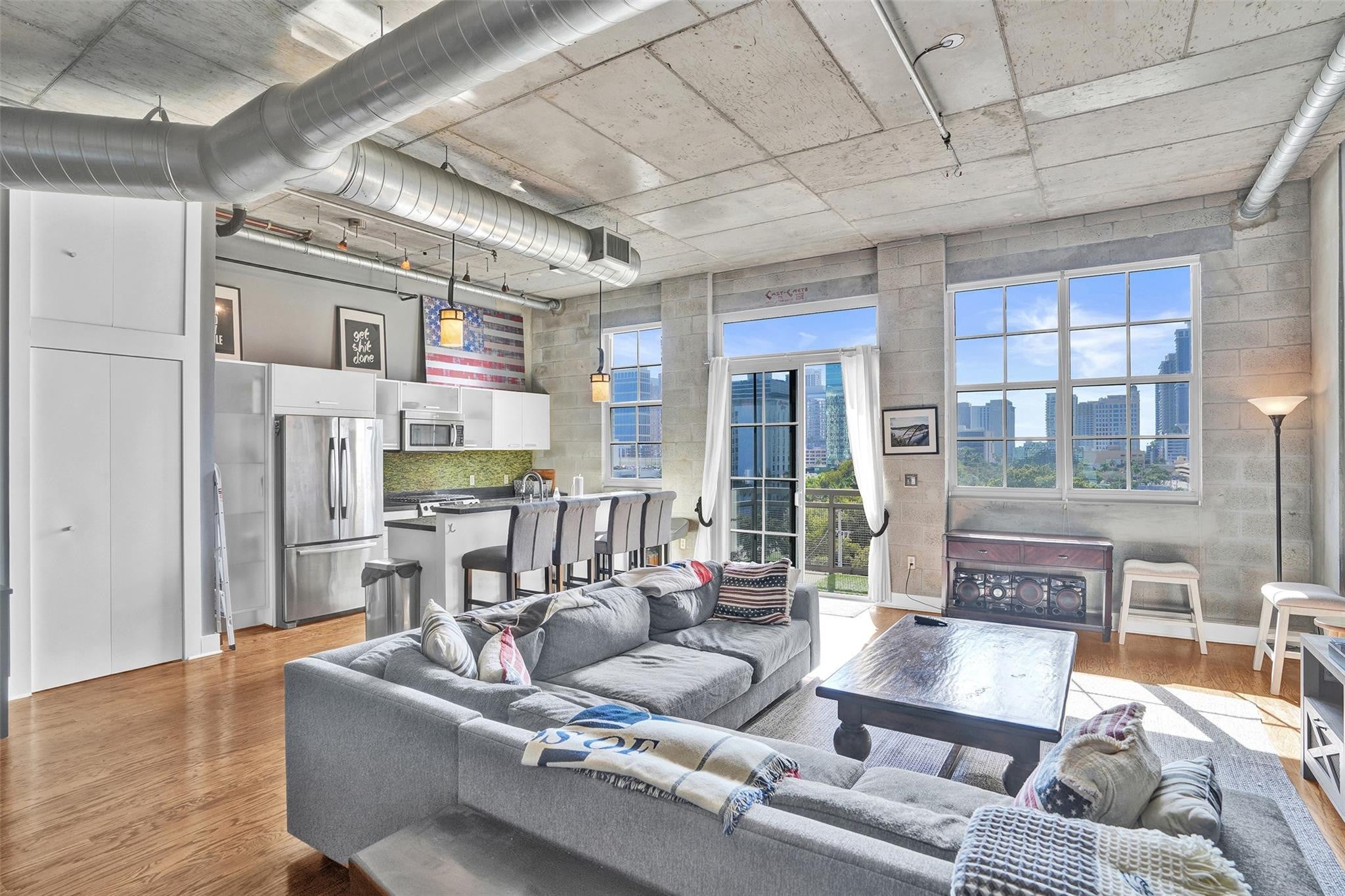 1BR – Condominium at 410 NW 1st Avenue #604