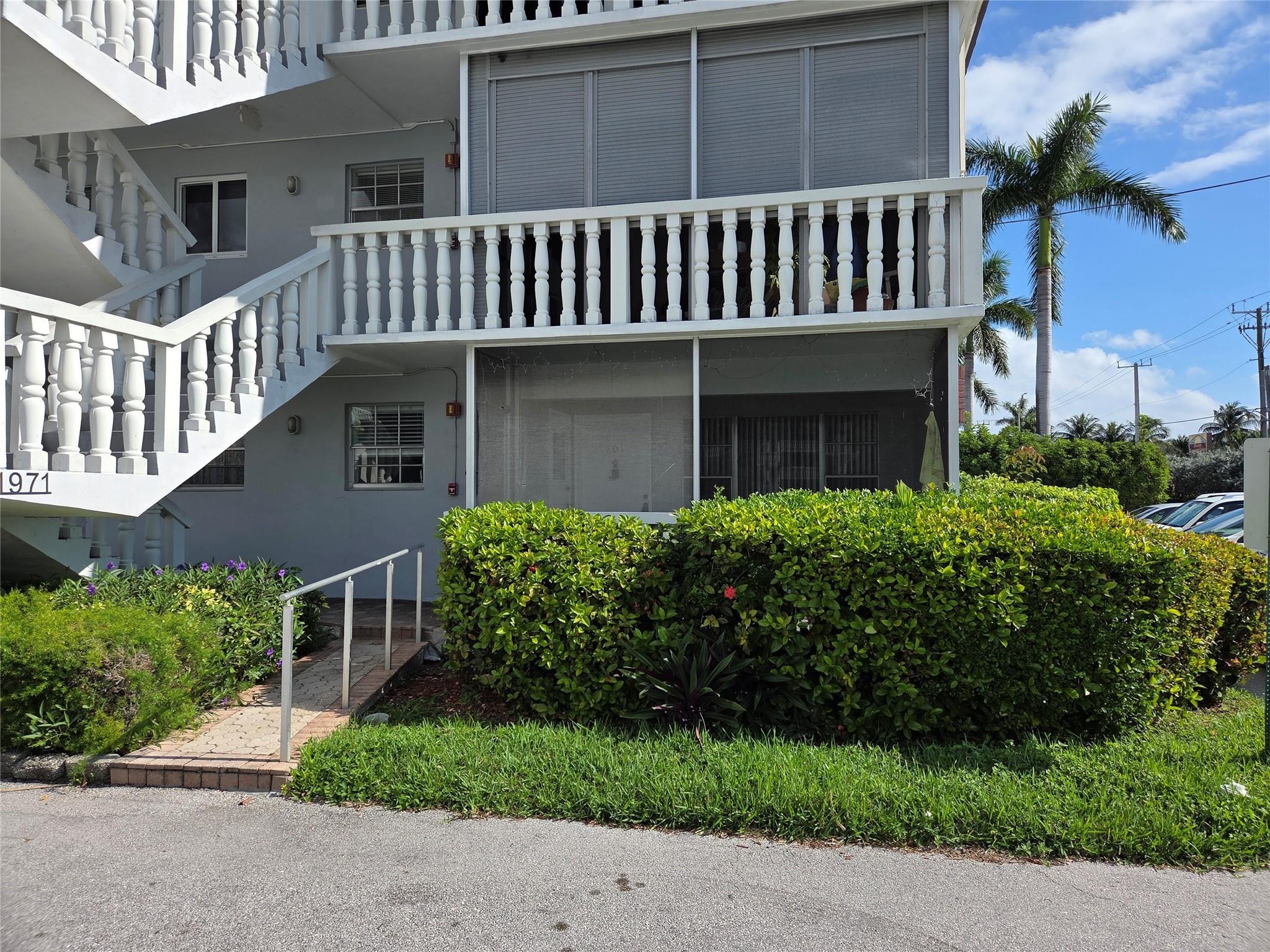 2BR – Condominium at 1971 SE 5th Court #101e