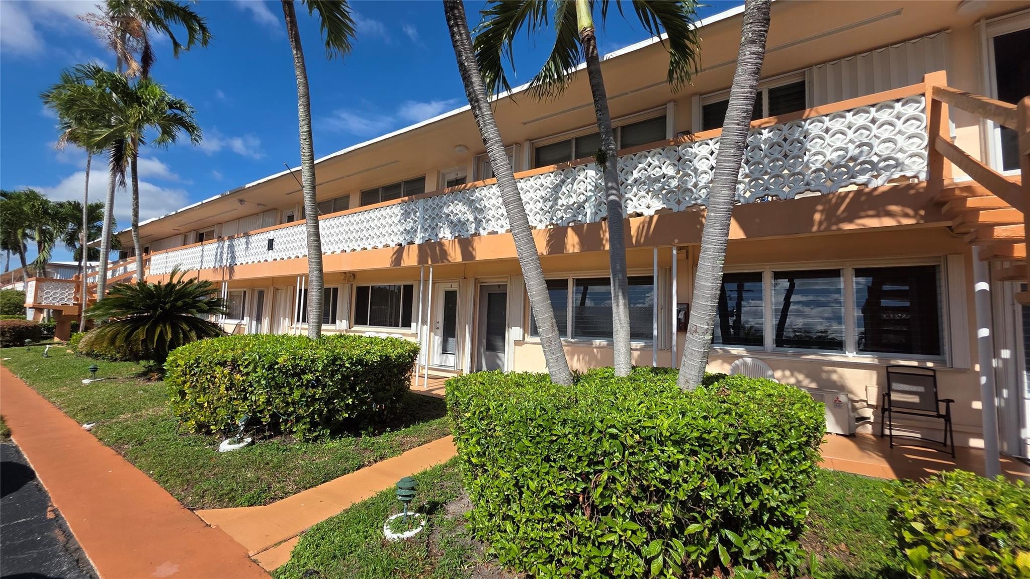 1BR – StockCooperative at 1030 SW 11th Street #5m
