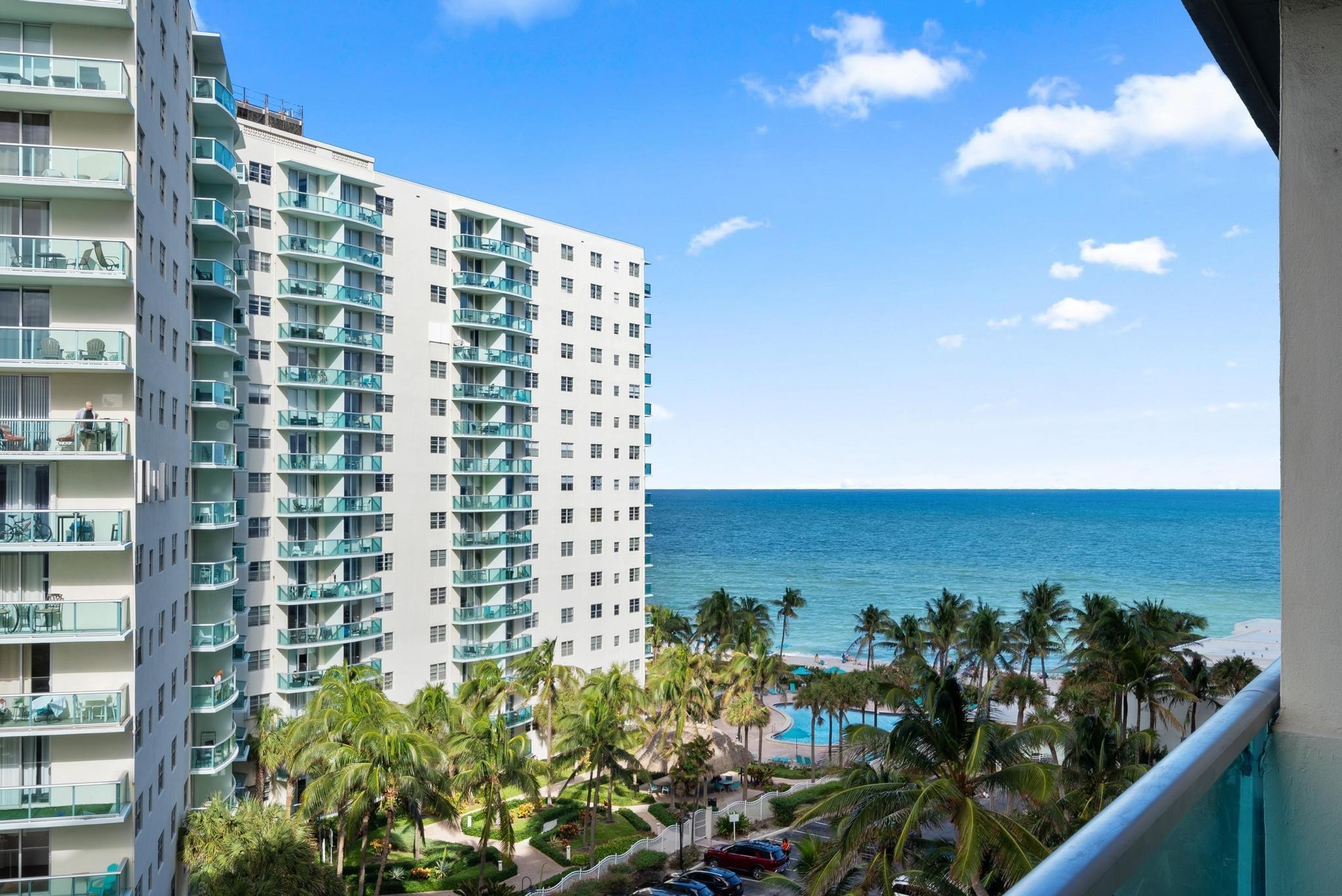 1BR – Condominium at 4001 S Ocean Drive #8E