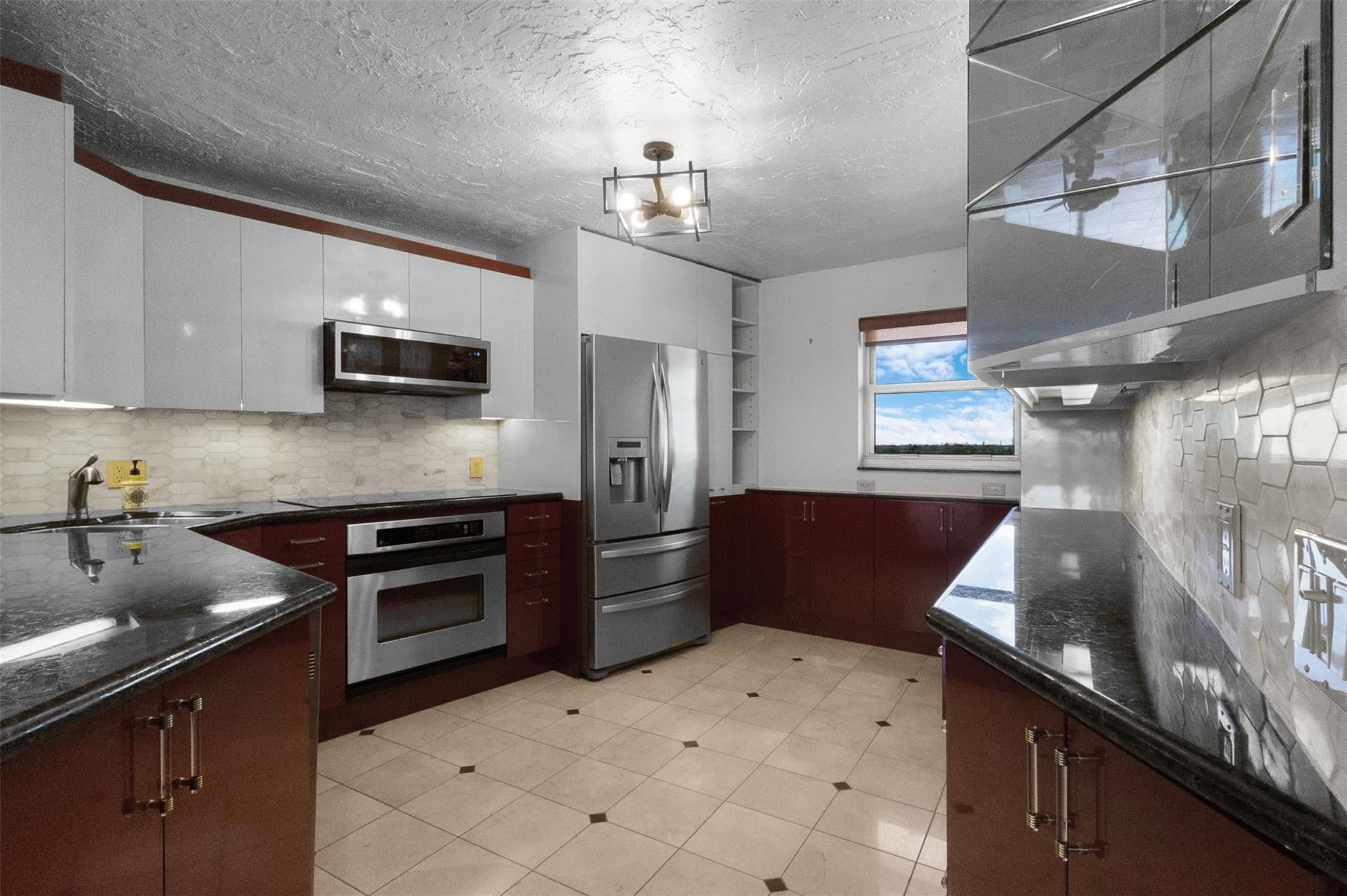 3BR – Condominium at 1537 E Hillsboro Boulevard #745