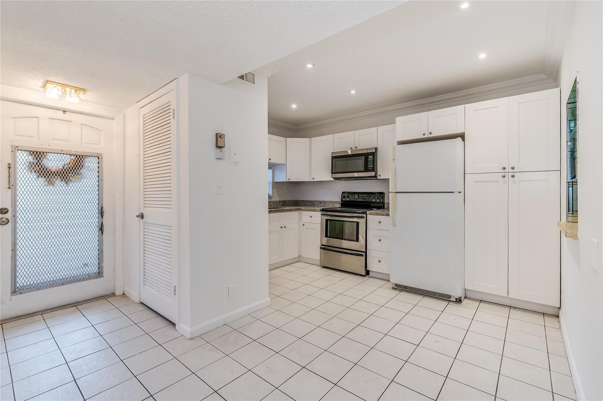 2BR – Condominium at 8940 S Hollybrook Boulevard #307