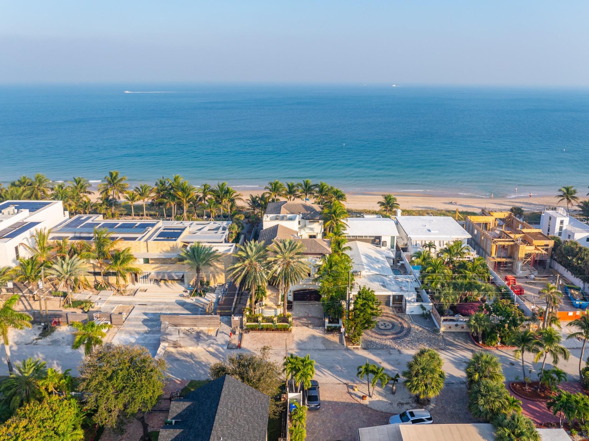 6BR – SingleFamilyResidence at 2760 N Atlantic Boulevard