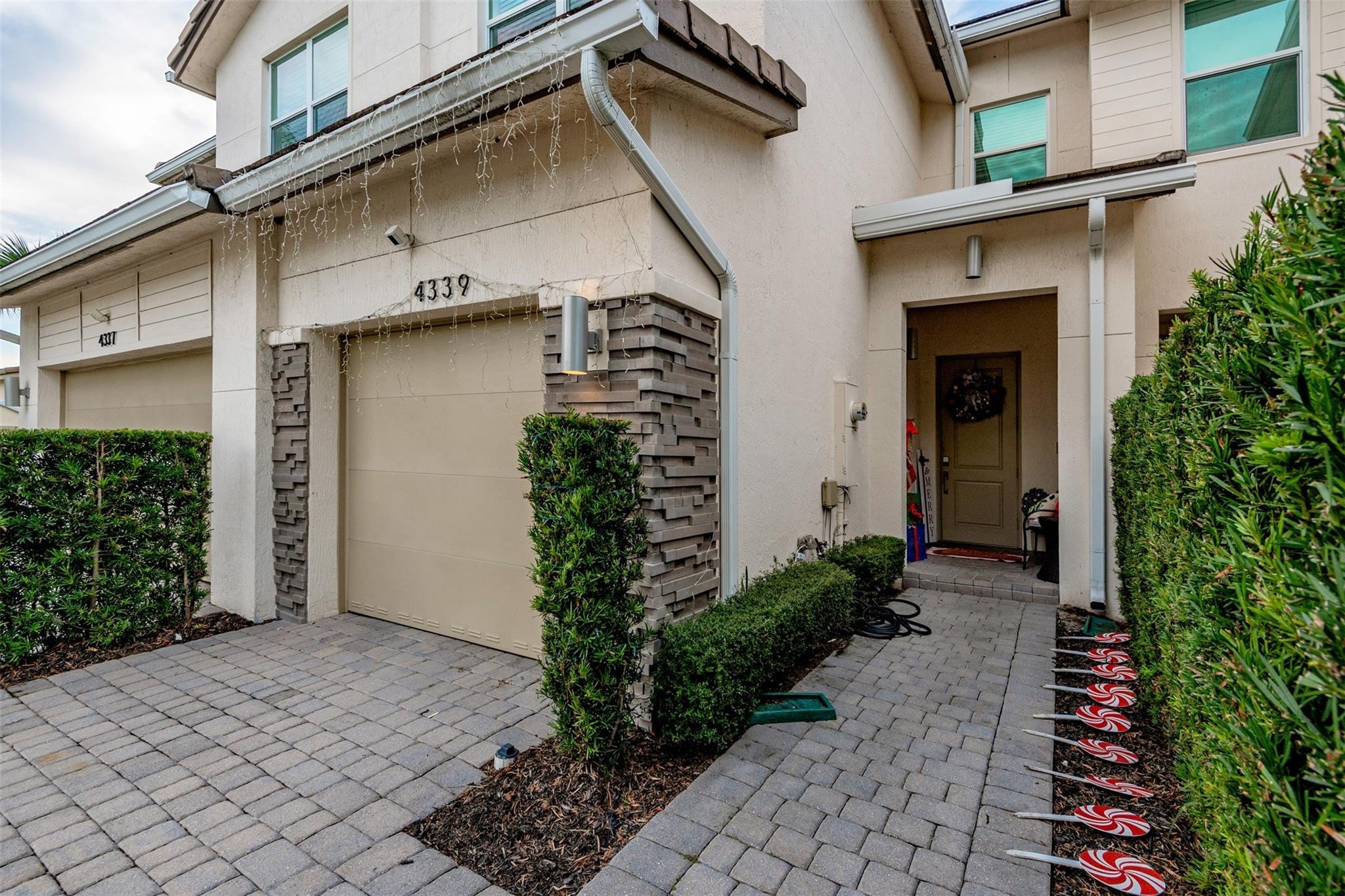 2BR – Townhouse at 4339 Lago Drive #4339