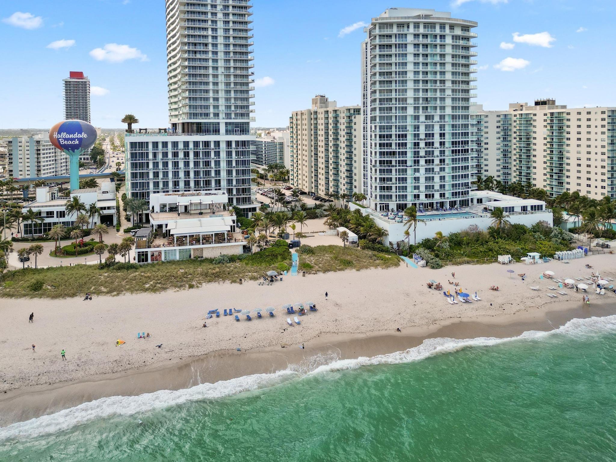 1BR – Condominium at 4001 S Ocean Drive #14D