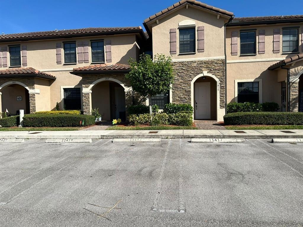 3BR – Townhouse at 11417 SW 250th Street #11417