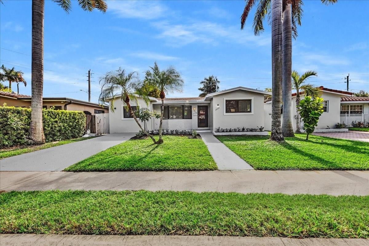 5BR – SingleFamilyResidence at 1004 Johnson Street