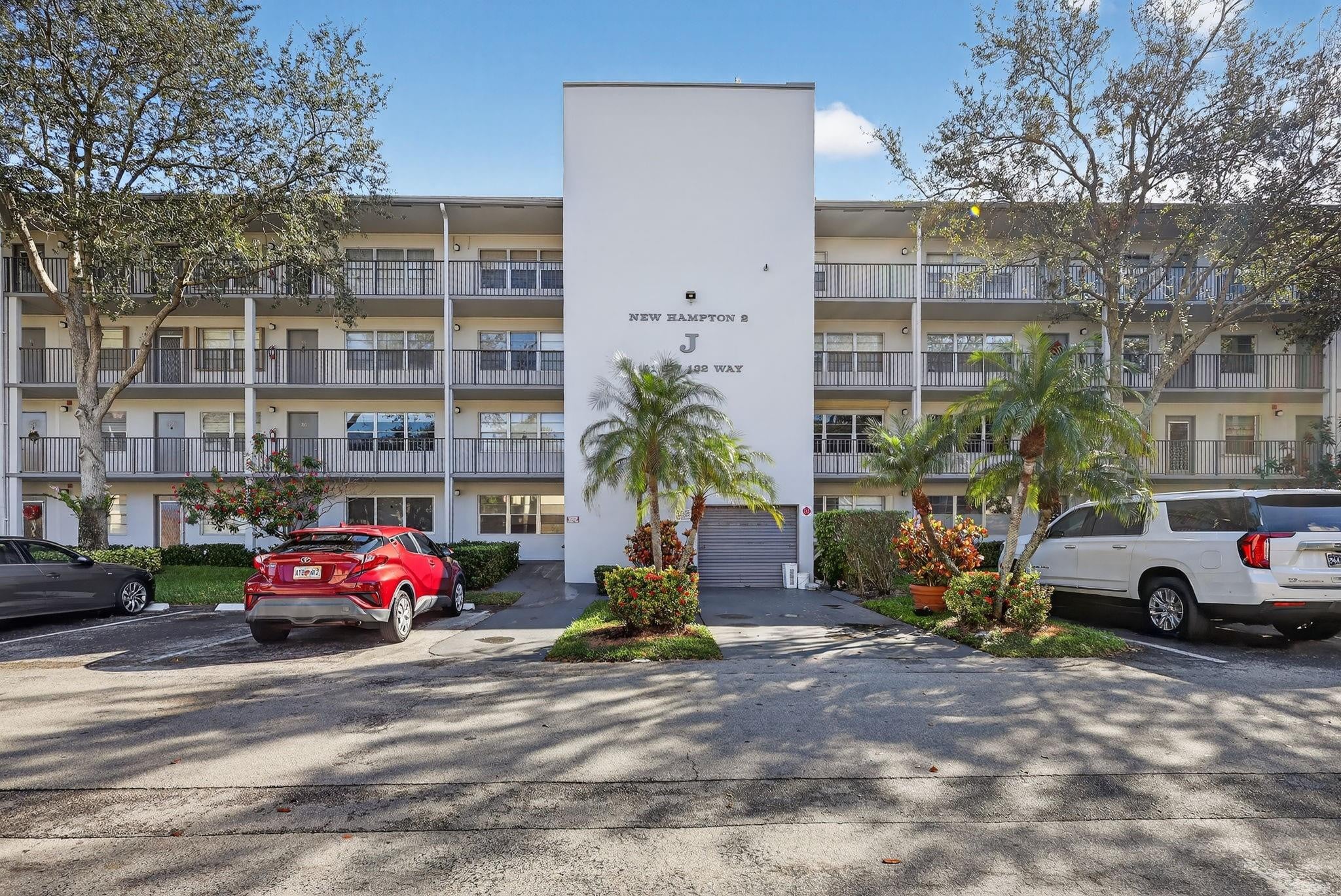 2BR – Condominium at 101 SW 132nd Way #418J
