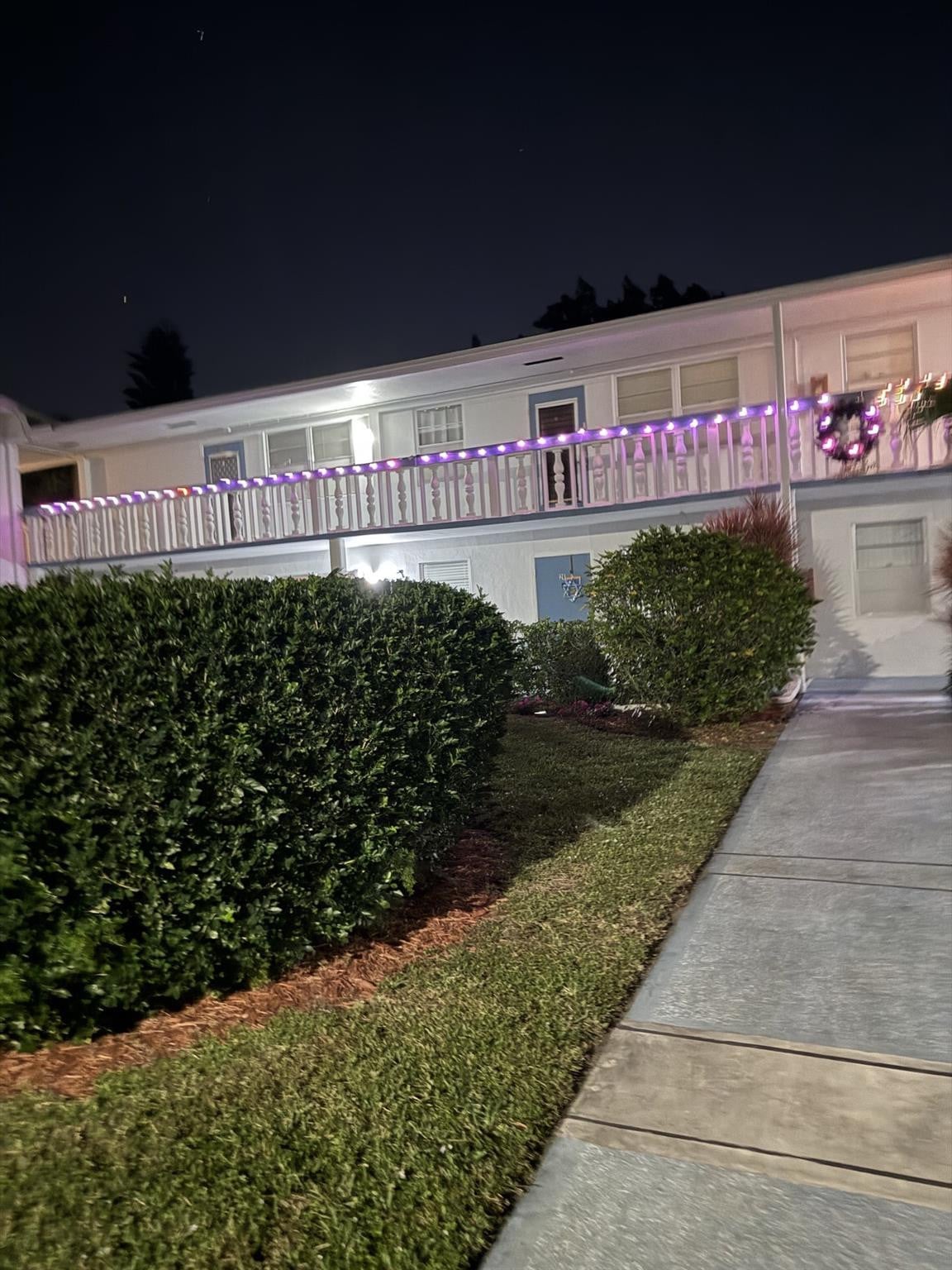 2BR – Condominium at 39 Tilford B #B