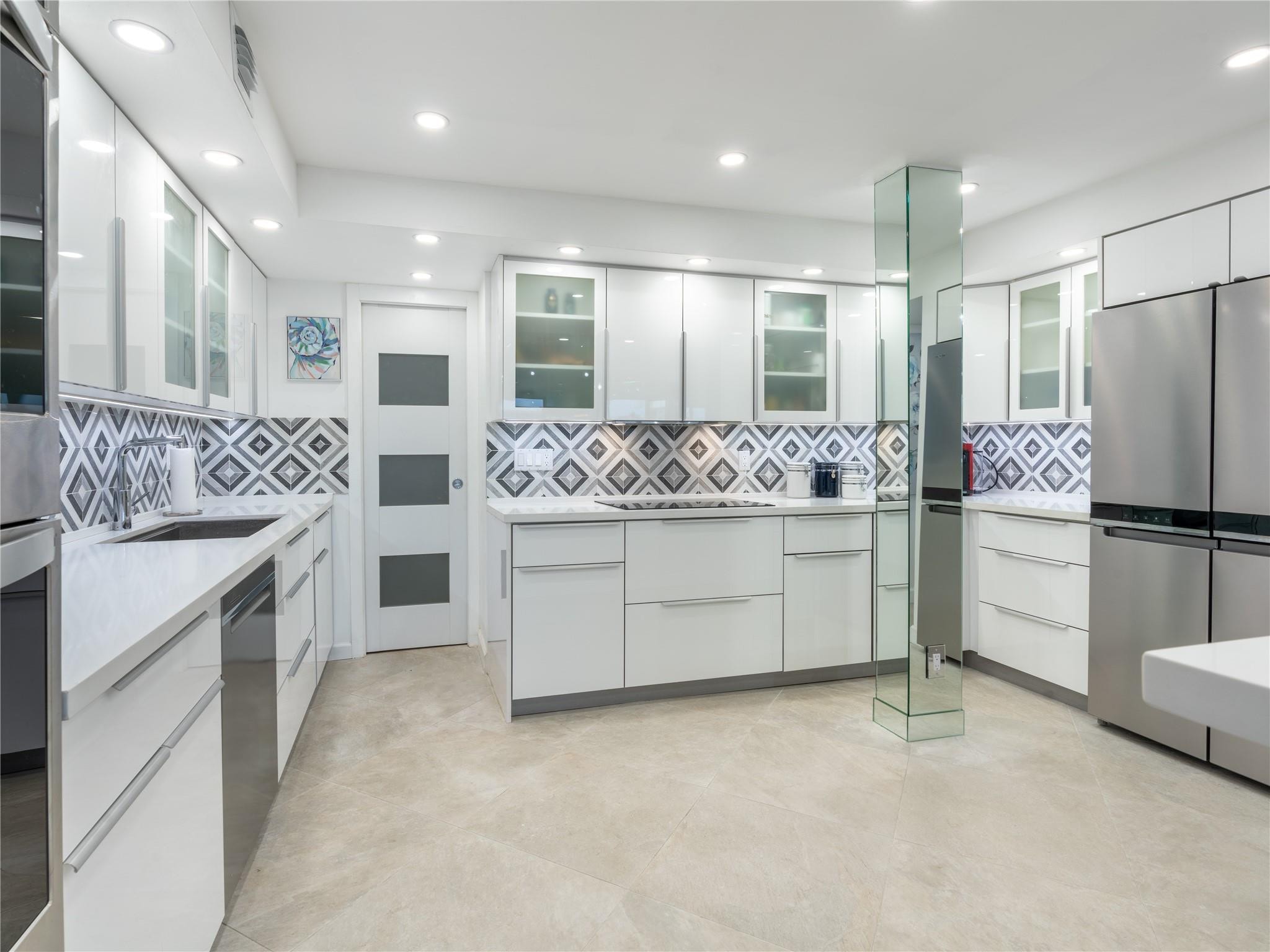 3BR – Condominium at 2850 N Palm Aire Drive #601