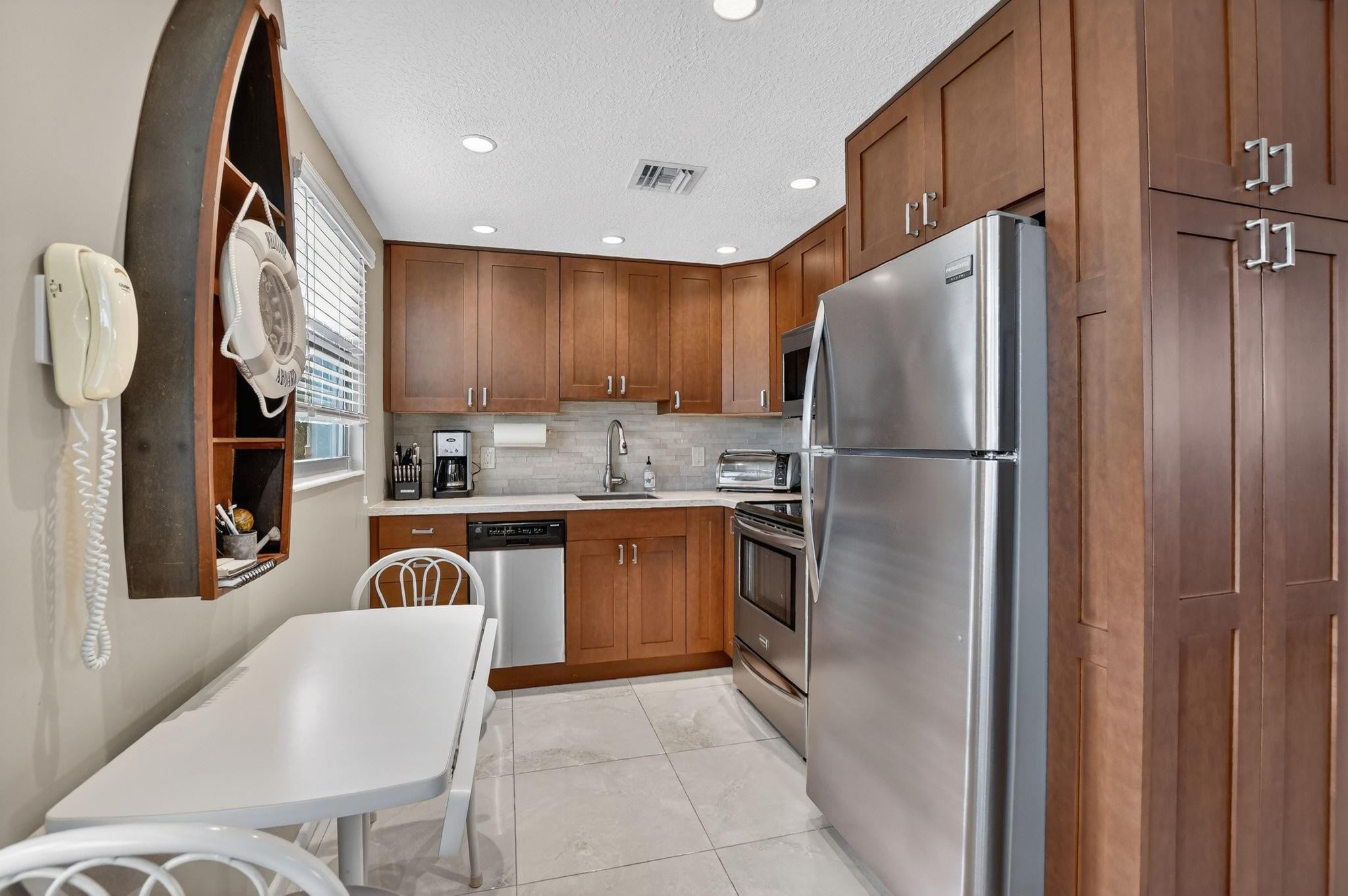 2BR – Condominium at 3020 Islewood D #3020